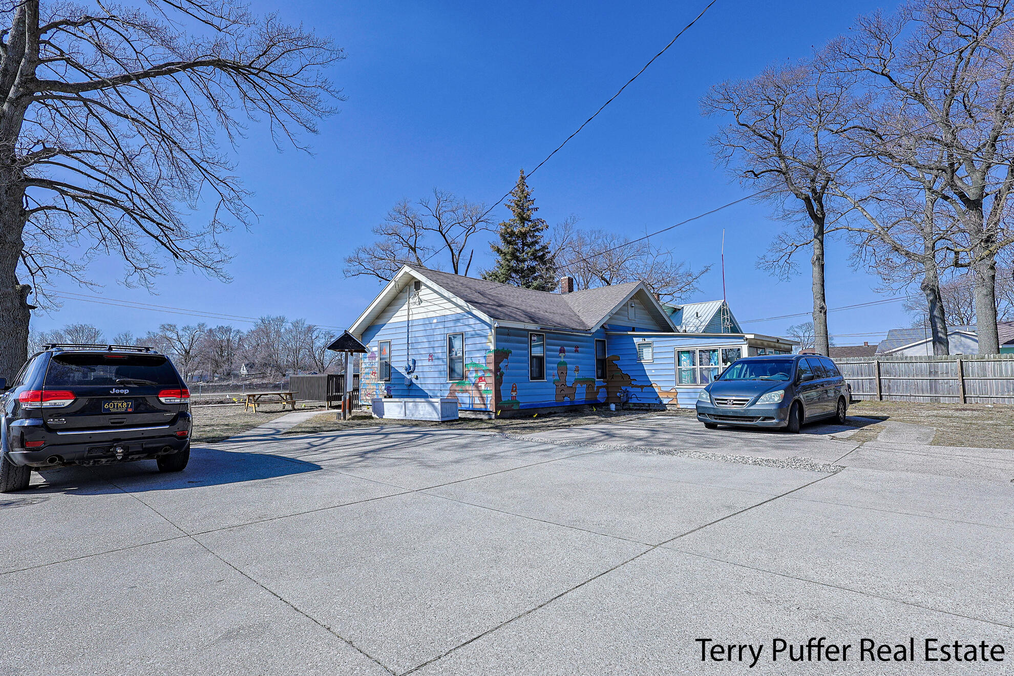 3142 Glade Street Property Photo 19
