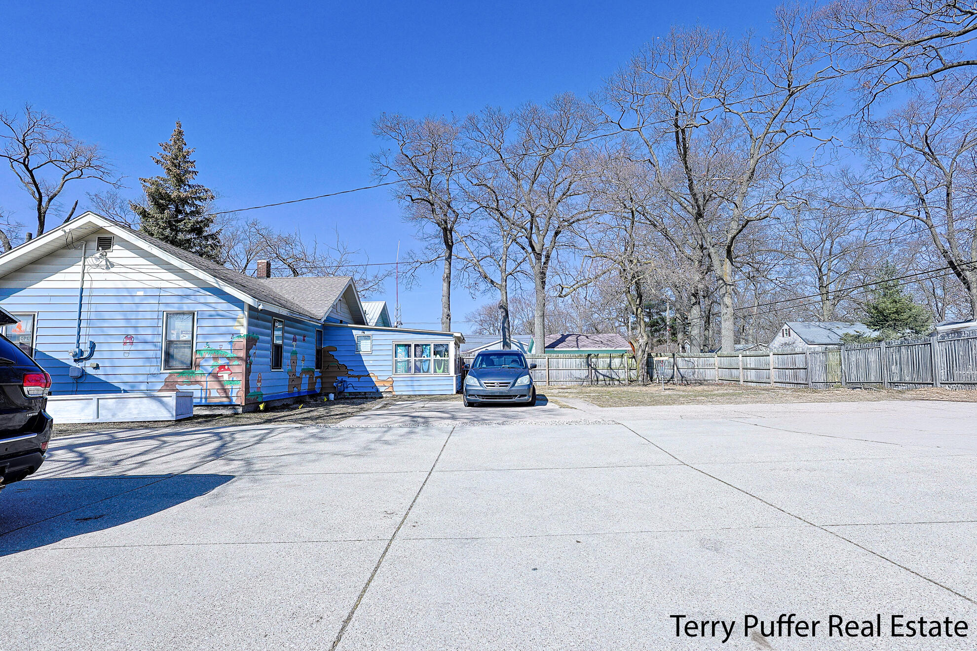3142 Glade Street Property Photo 20
