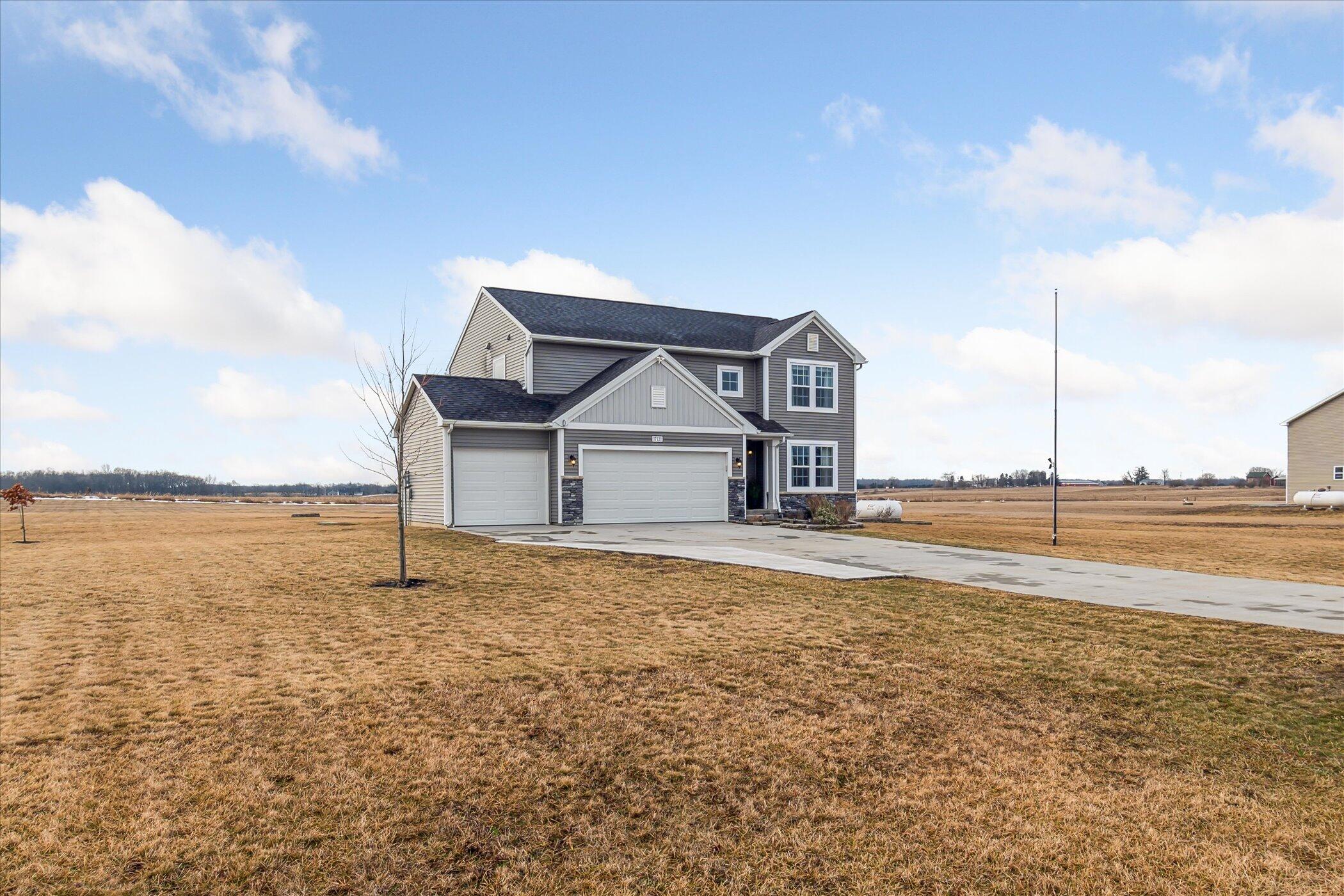 17121 Country Drive Property Photo