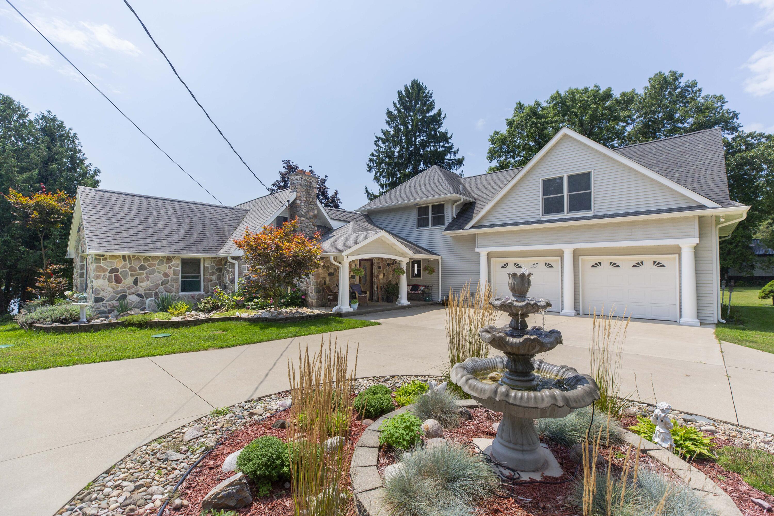 15797 Hillside Drive Property Photo