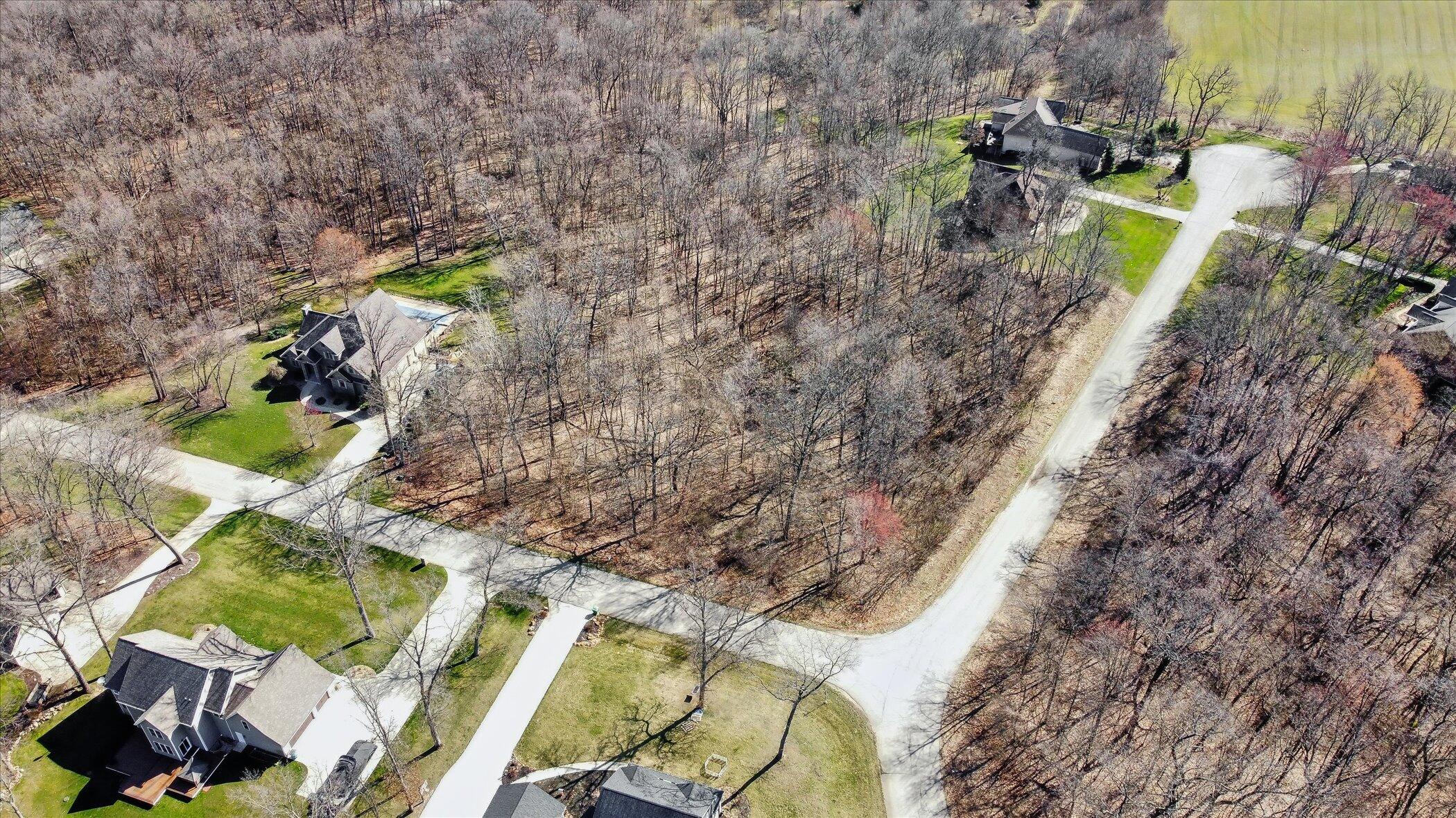 62,63 Maple Wood Drive Property Photo 3