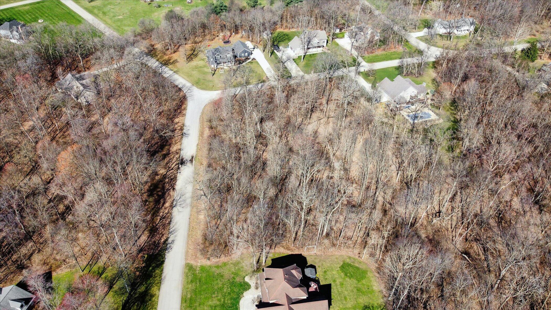 62,63 Maple Wood Drive Property Photo 6