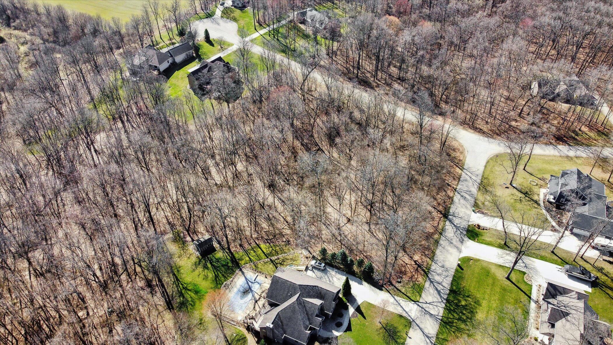 62,63 Maple Wood Drive Property Photo 9