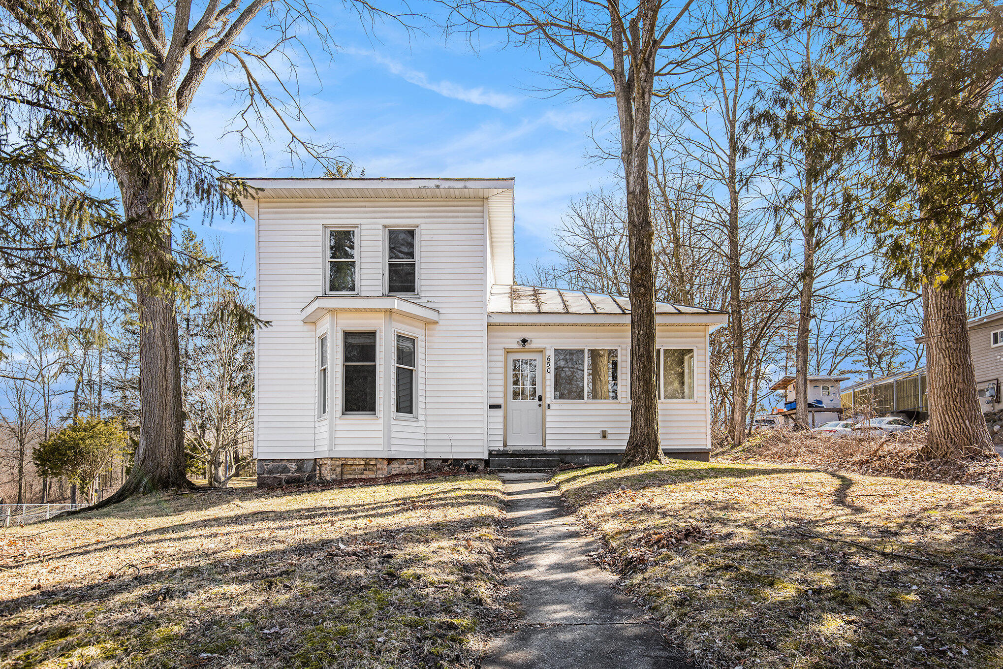 650 Union Street Property Photo