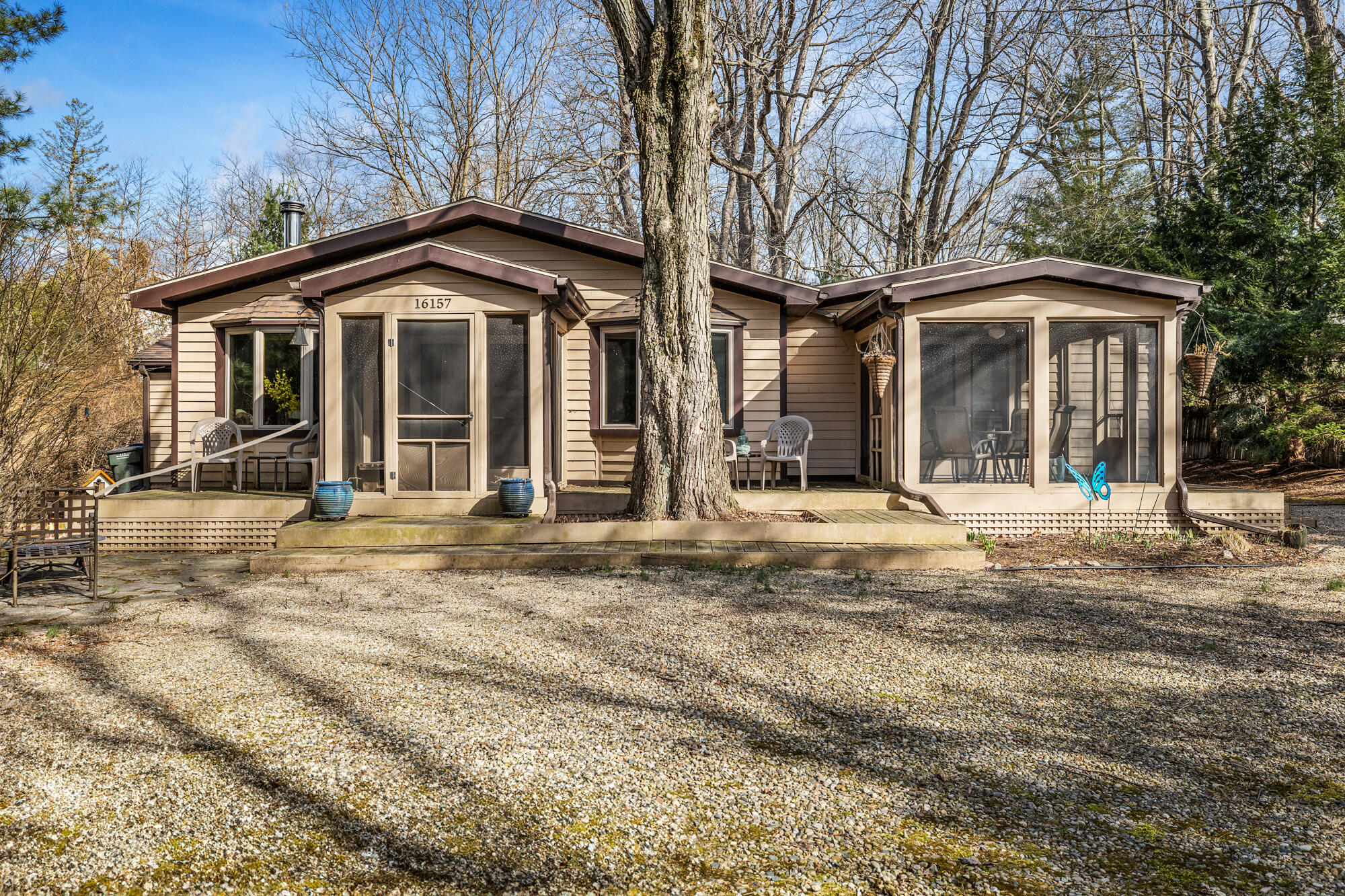 16157 Fourth Lane Property Photo
