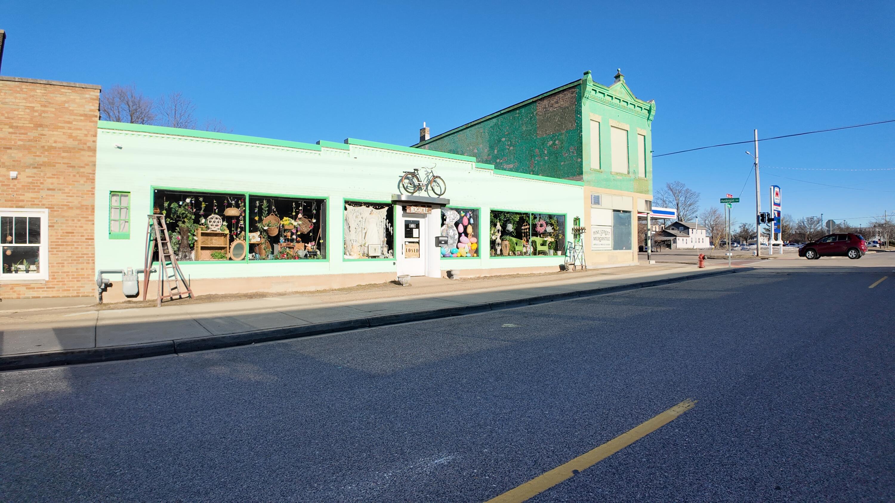 866-870 Pine Street Property Photo