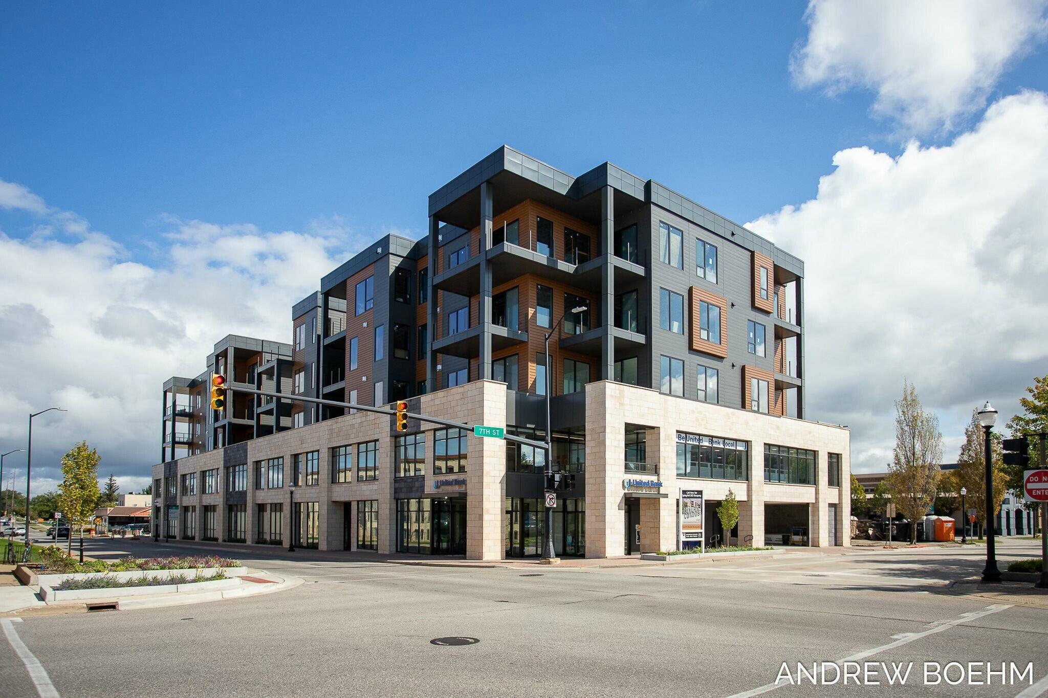 159 S River Avenue, 307 Property Photo