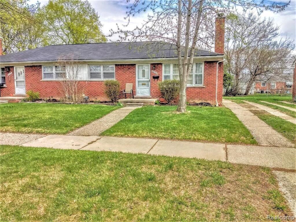 9906 Shadyside Street Property Photo