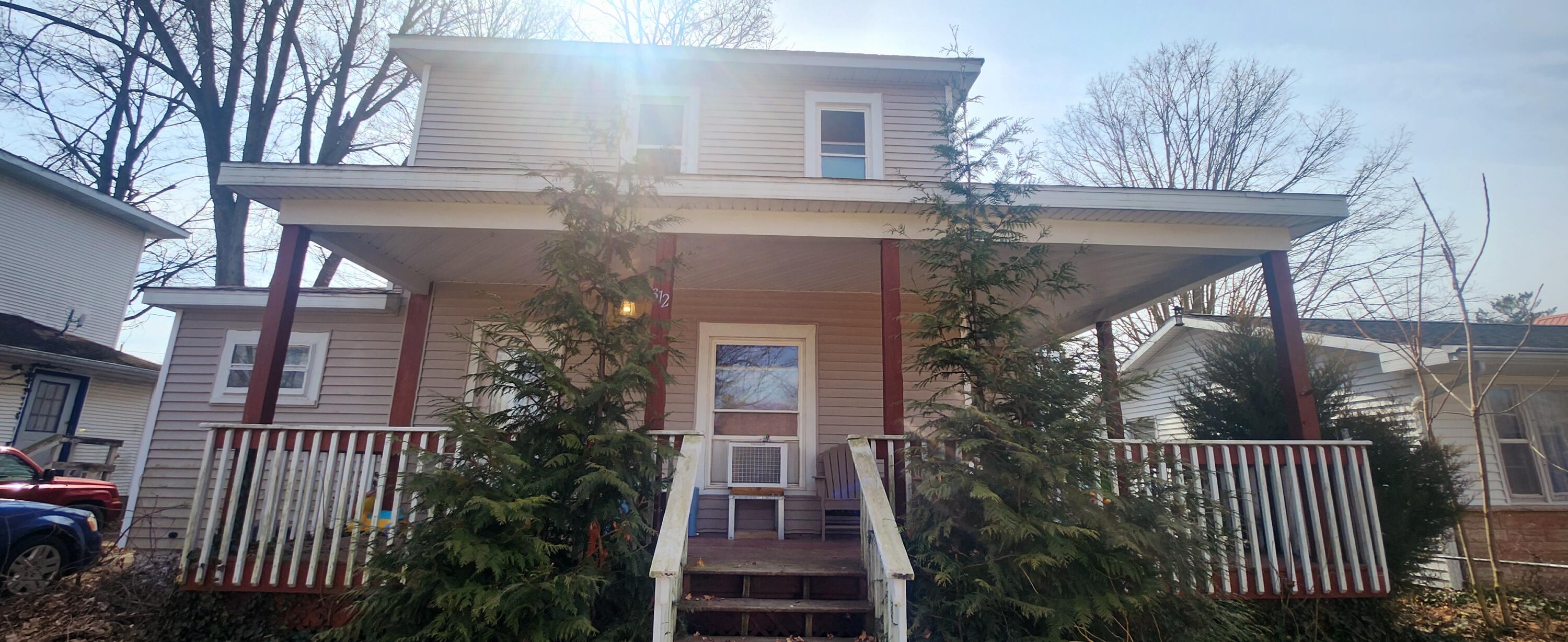 312 Washington Street Property Photo 3