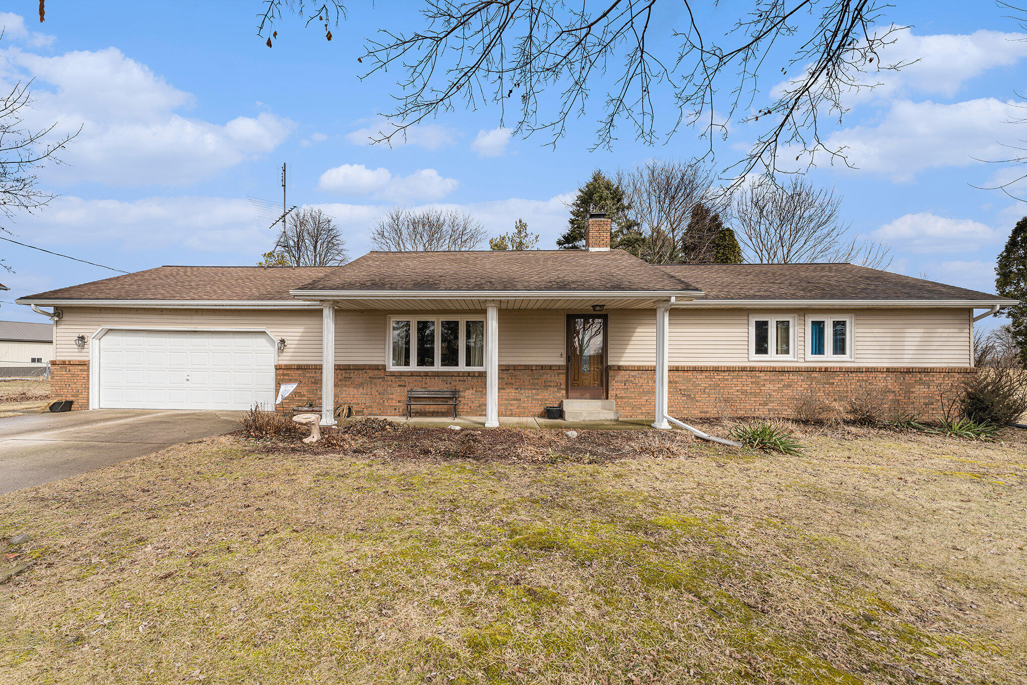 64695 Youngs Prairie Road Property Photo
