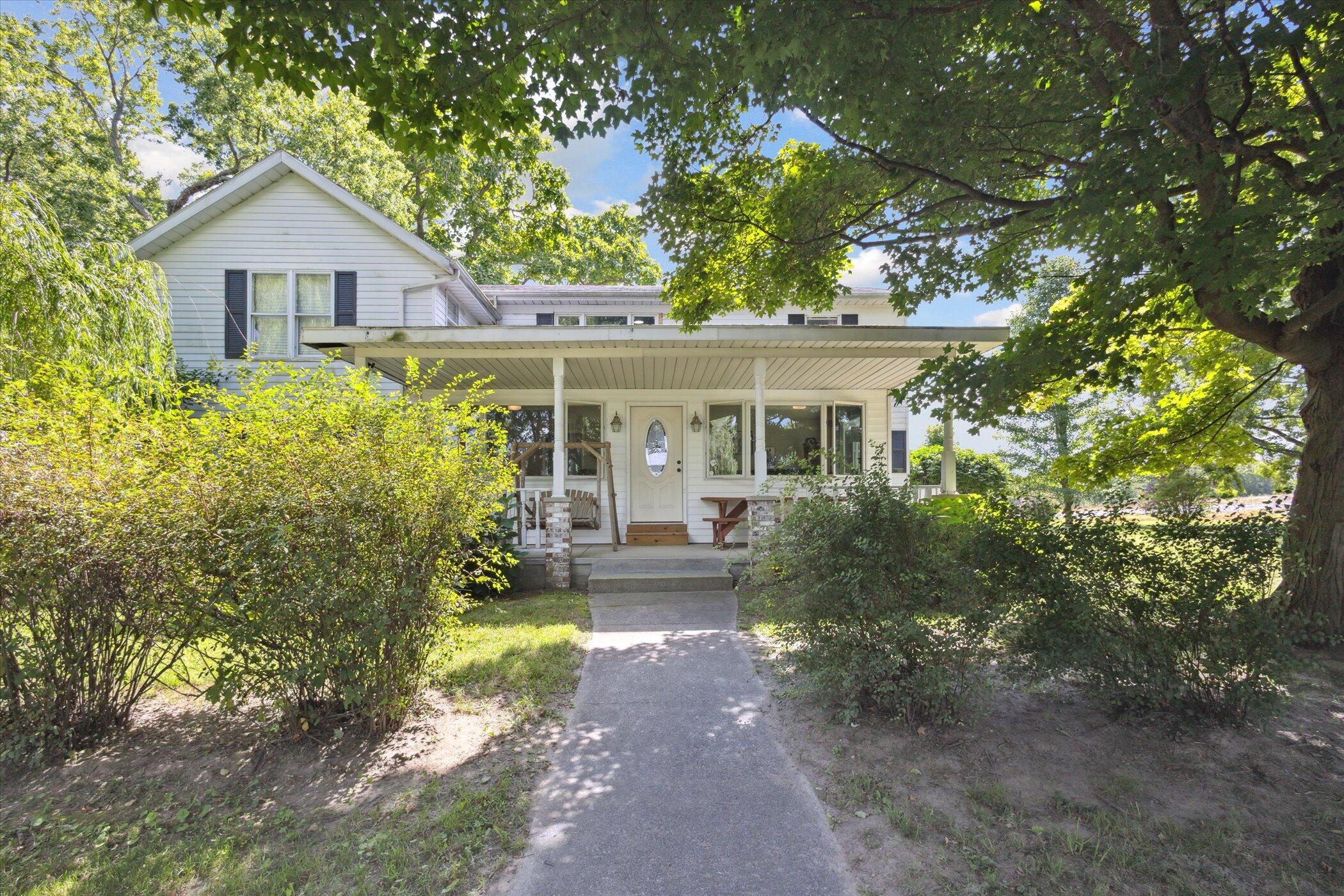 6982 Maple Grove Road Property Photo