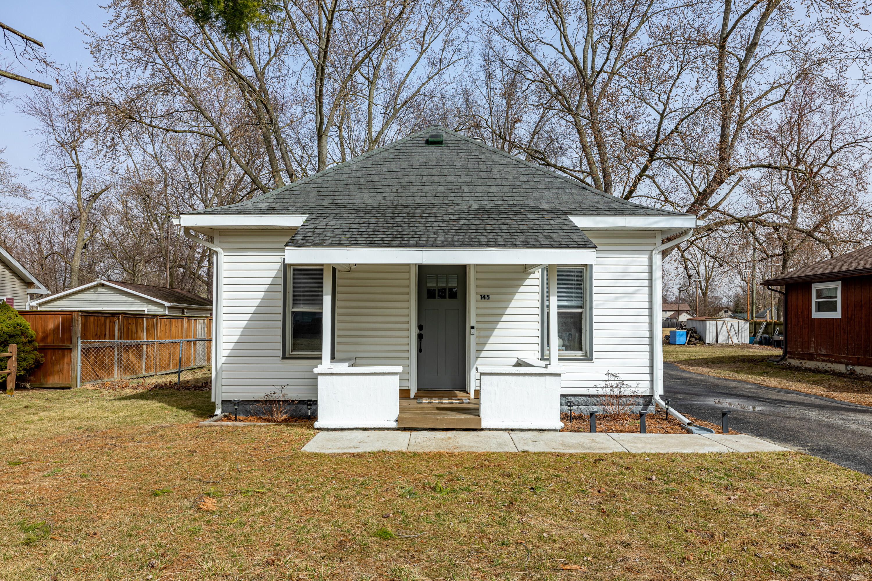145 E Vesey Street Property Photo 1