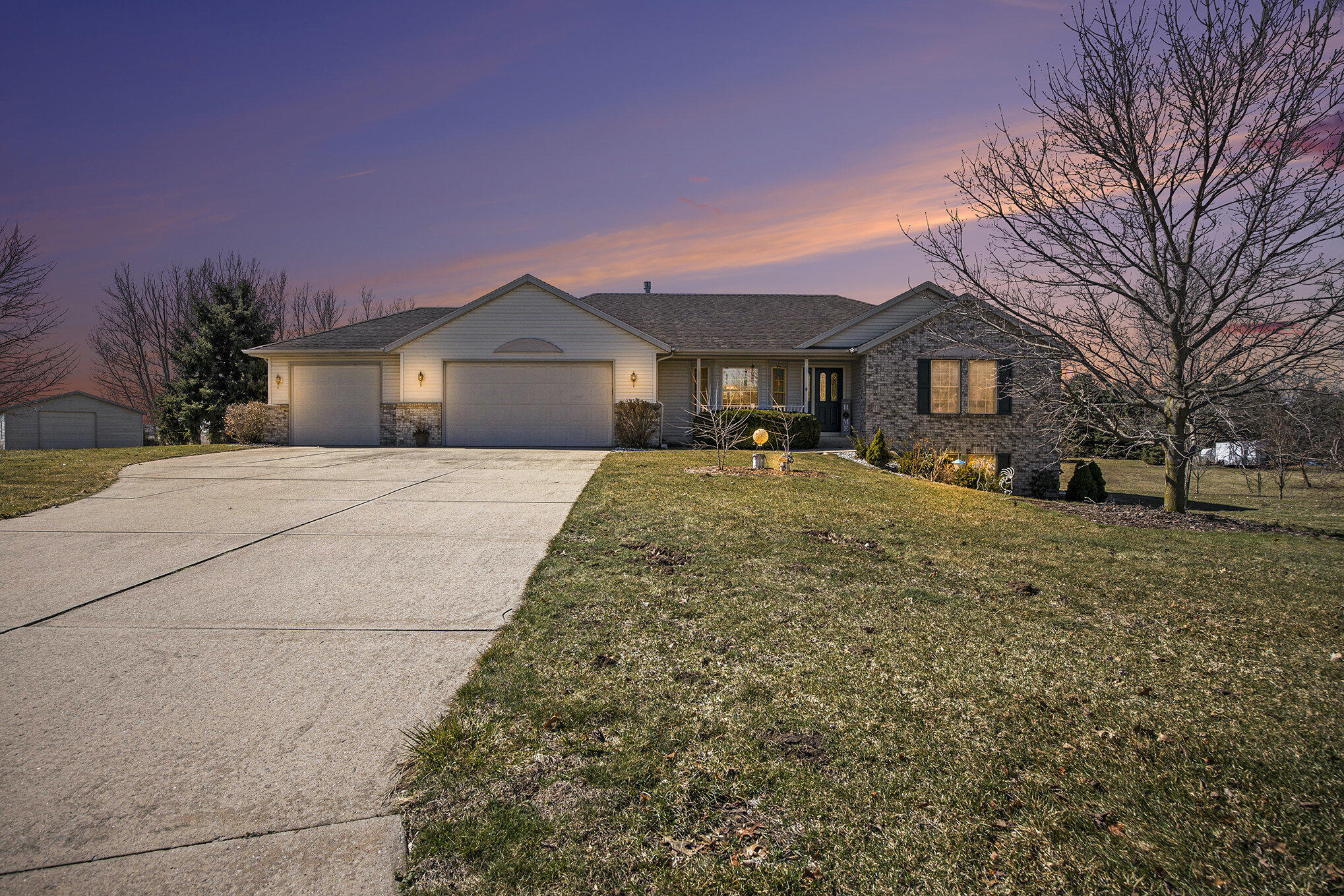 4268 Summer Creek Drive Property Photo