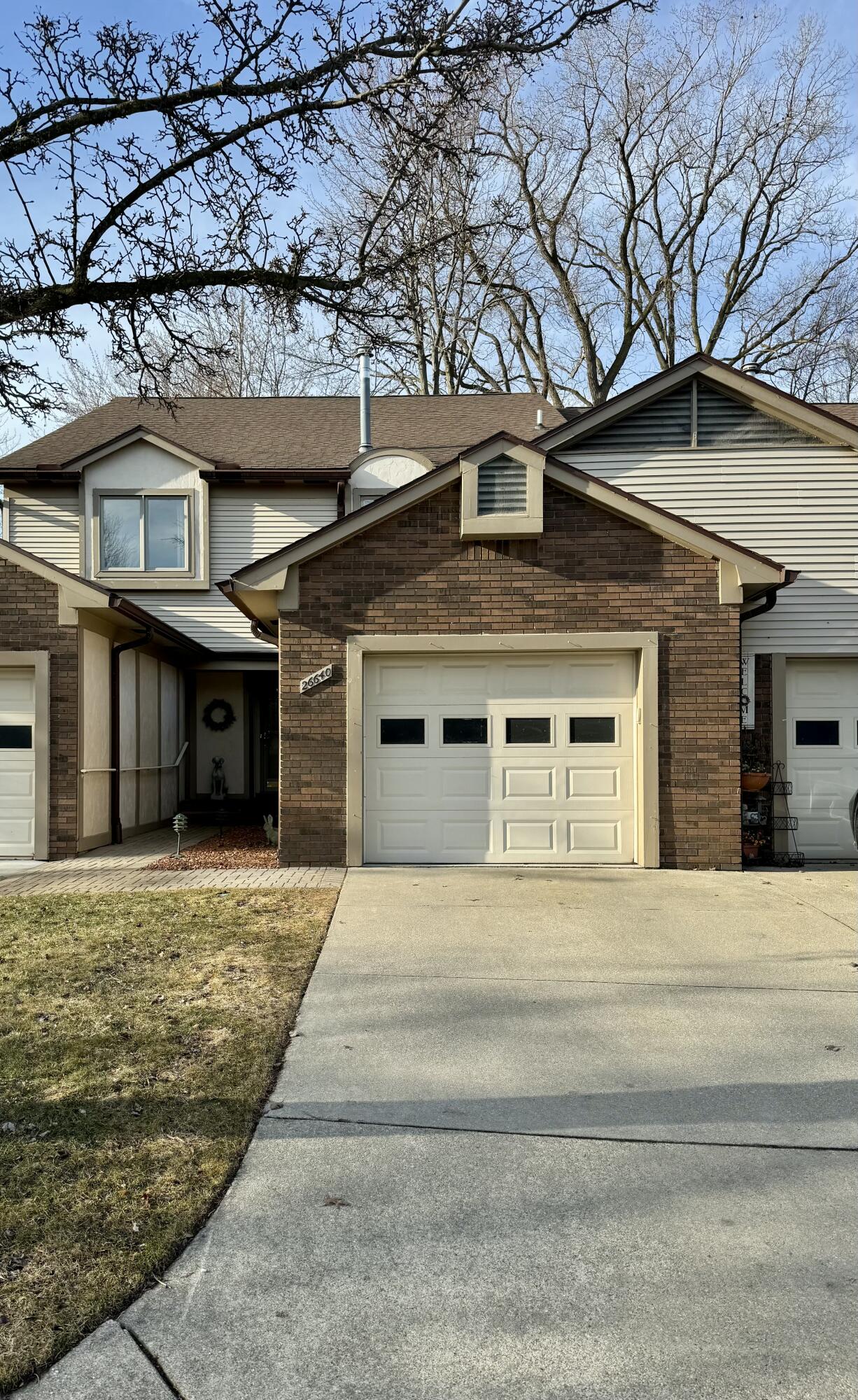 48045 Real Estate Listings Main Image