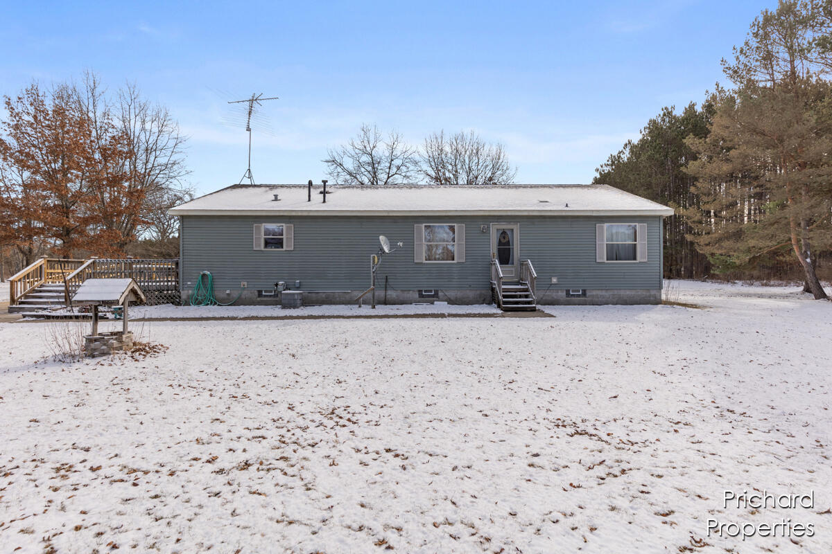 6244 13 Mile Road Property Photo