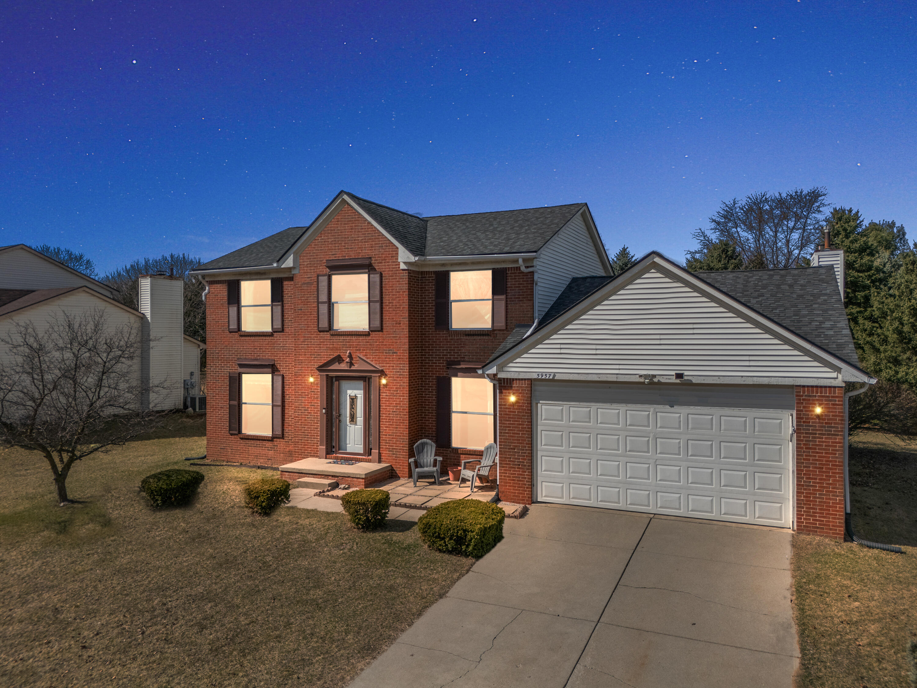 5957 Cottonwood Drive Property Photo