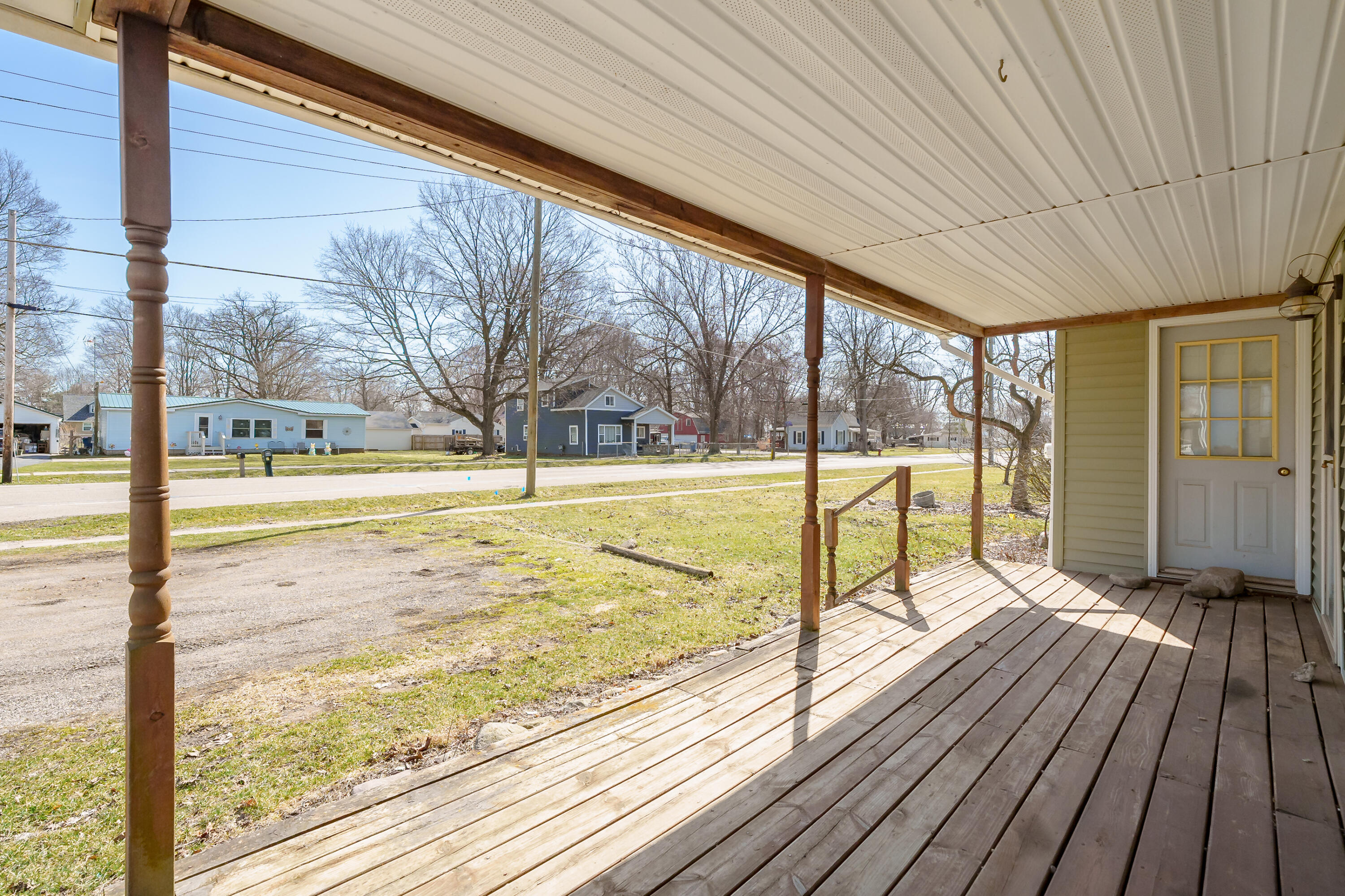 420 S Capital Avenue Property Photo 2