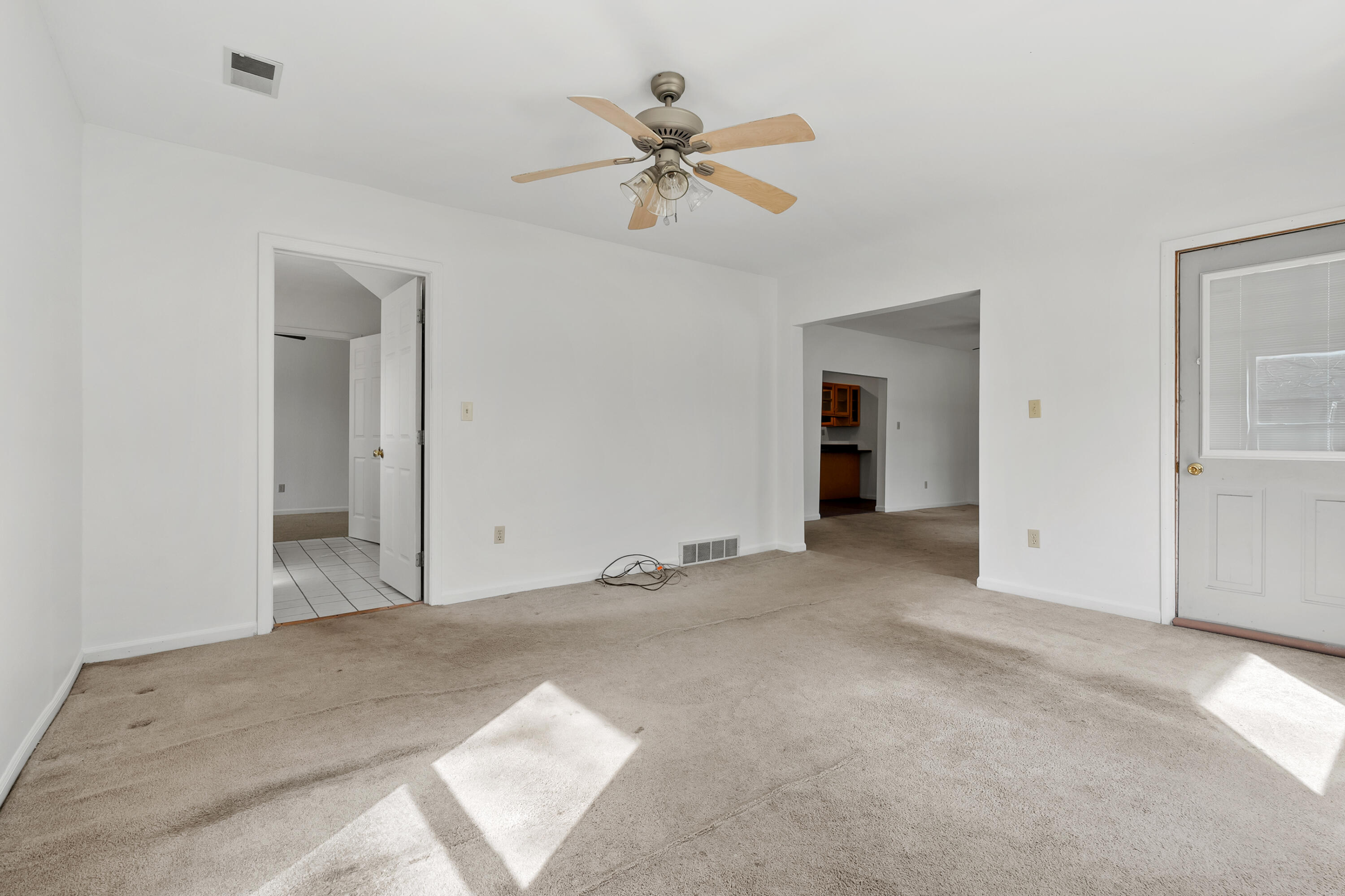 420 S Capital Avenue Property Photo 5
