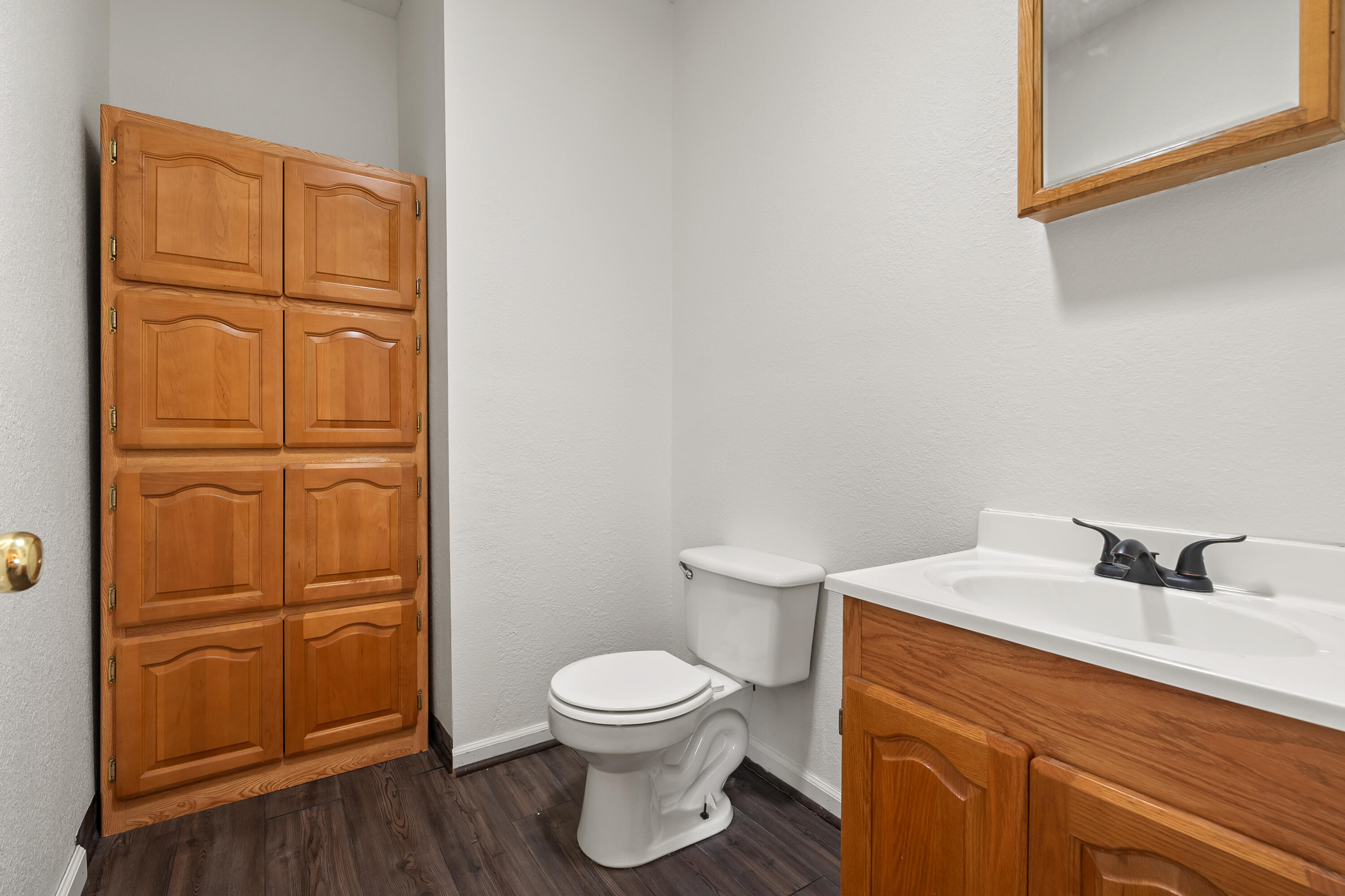 420 S Capital Avenue Property Photo 10
