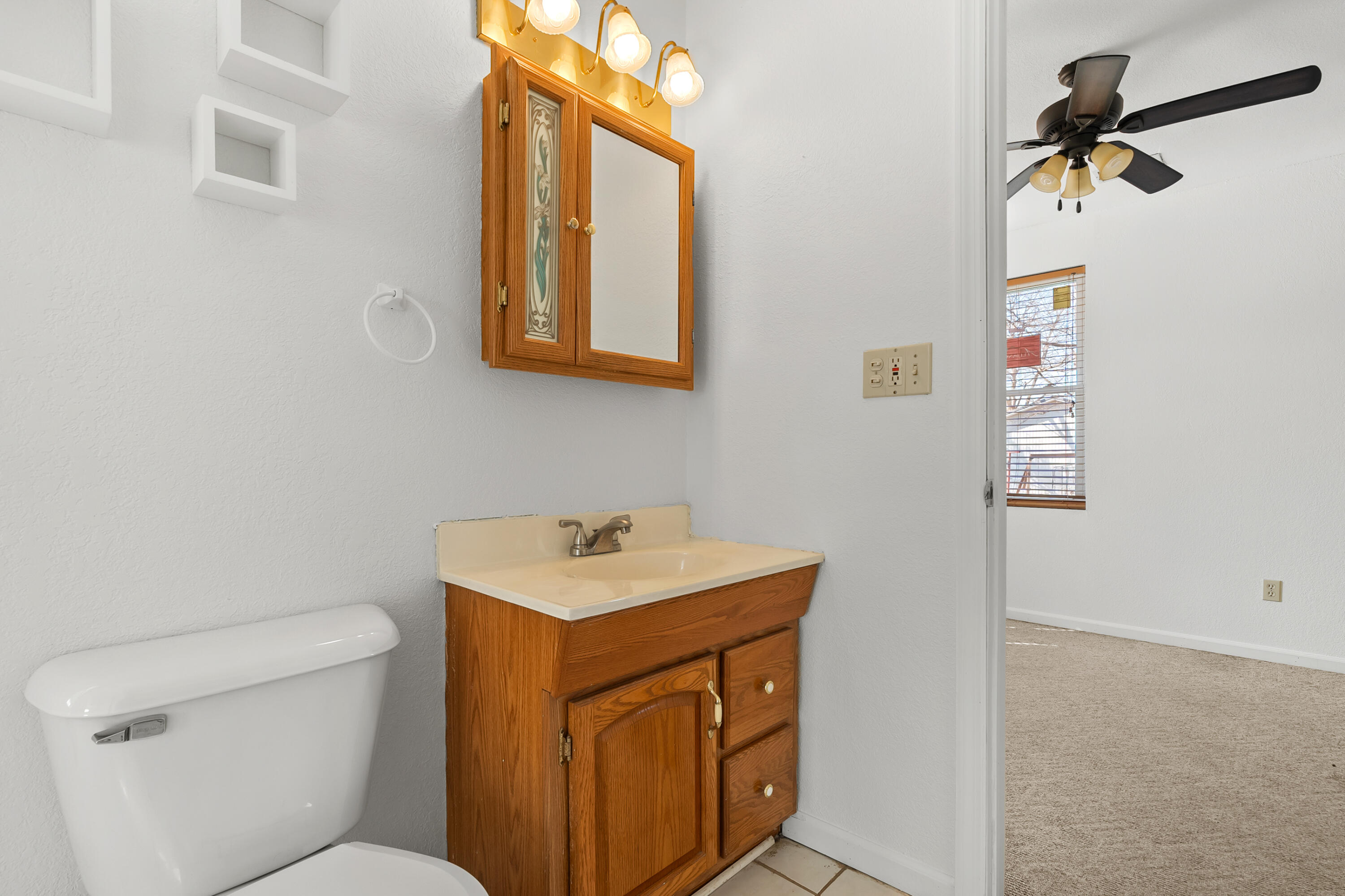 420 S Capital Avenue Property Photo 14
