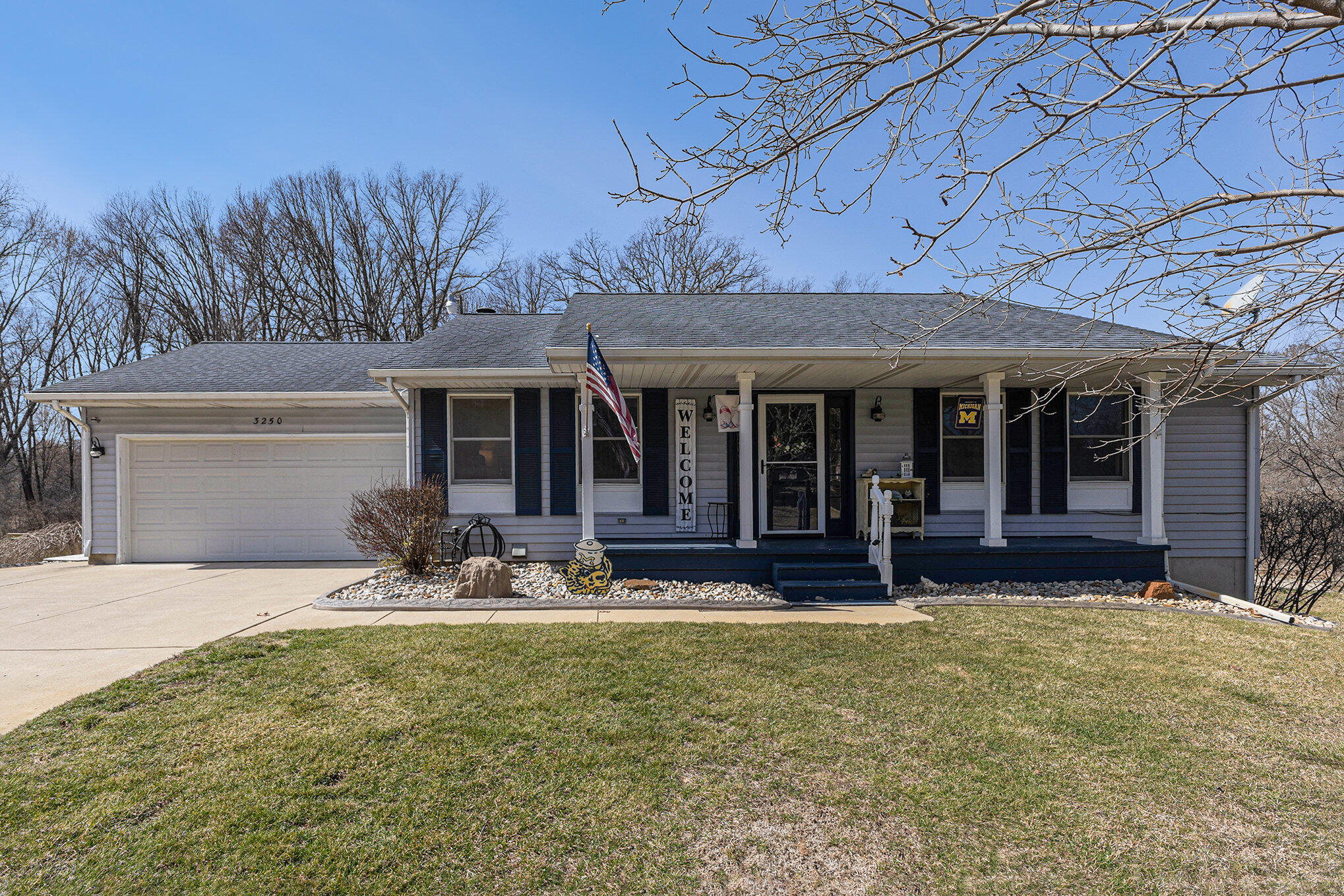 3250 Reynolds Road Property Photo 1