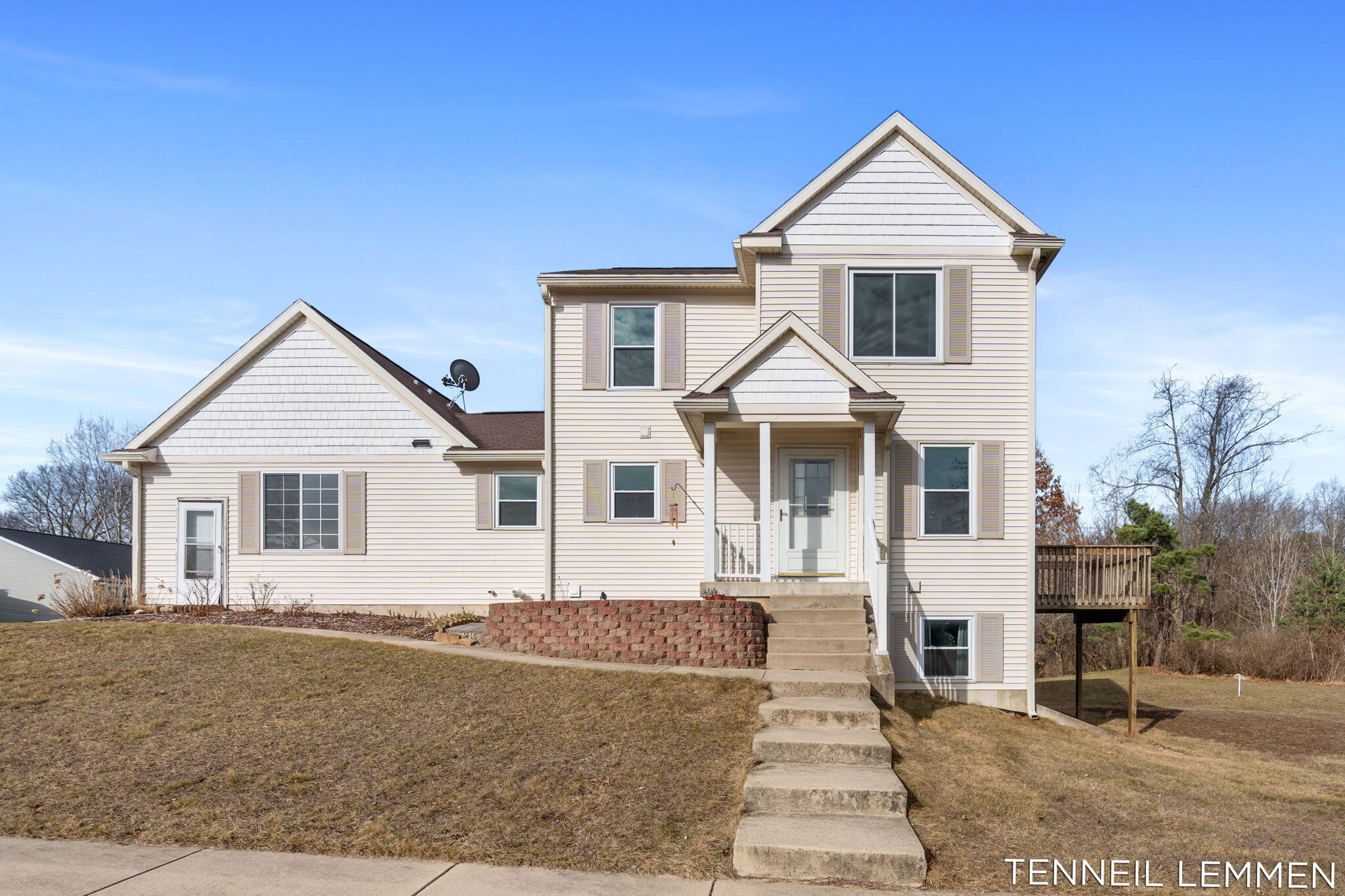 Austin Pines Real Estate Listings Main Image