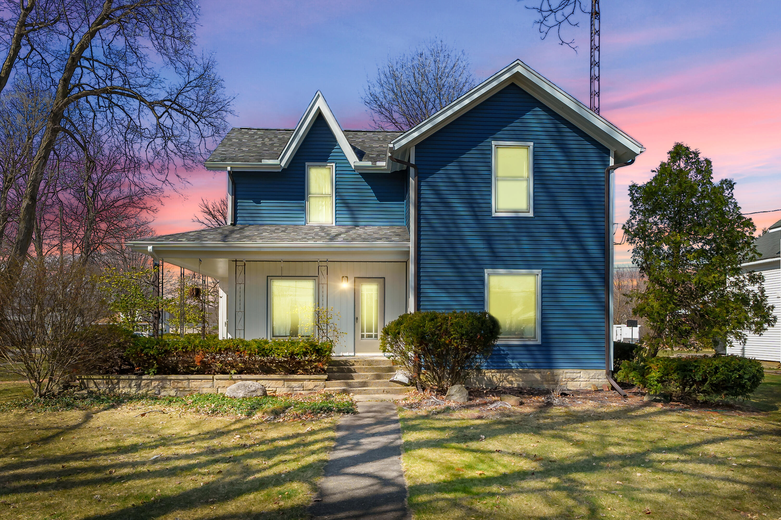 150 S Clark Street Property Photo