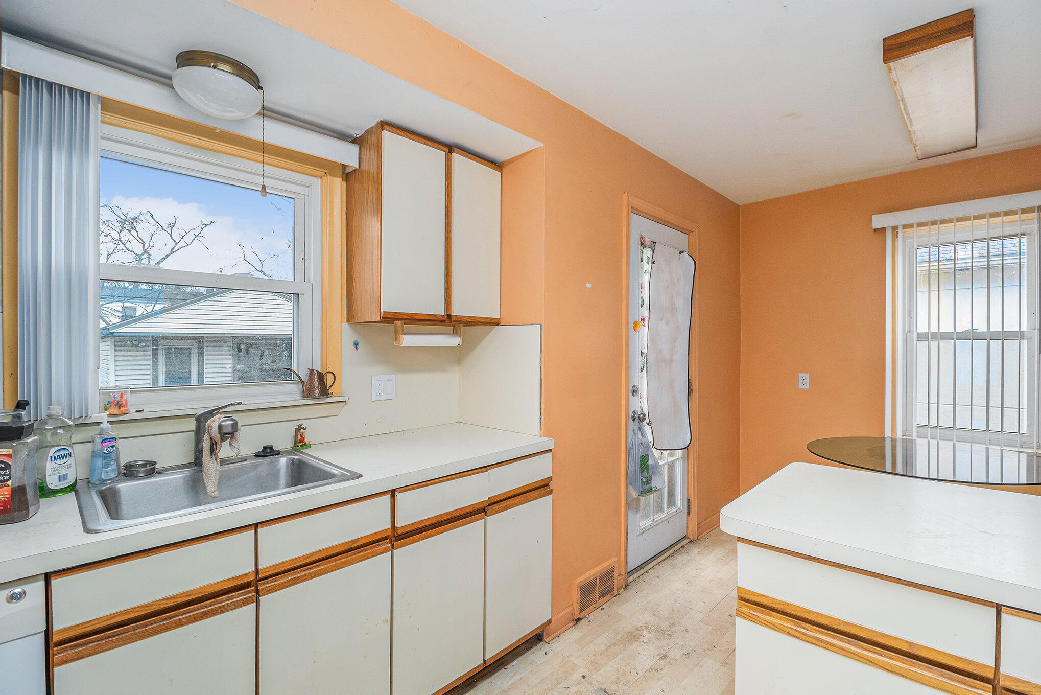 24701 Parklawn Street Street Property Photo 9
