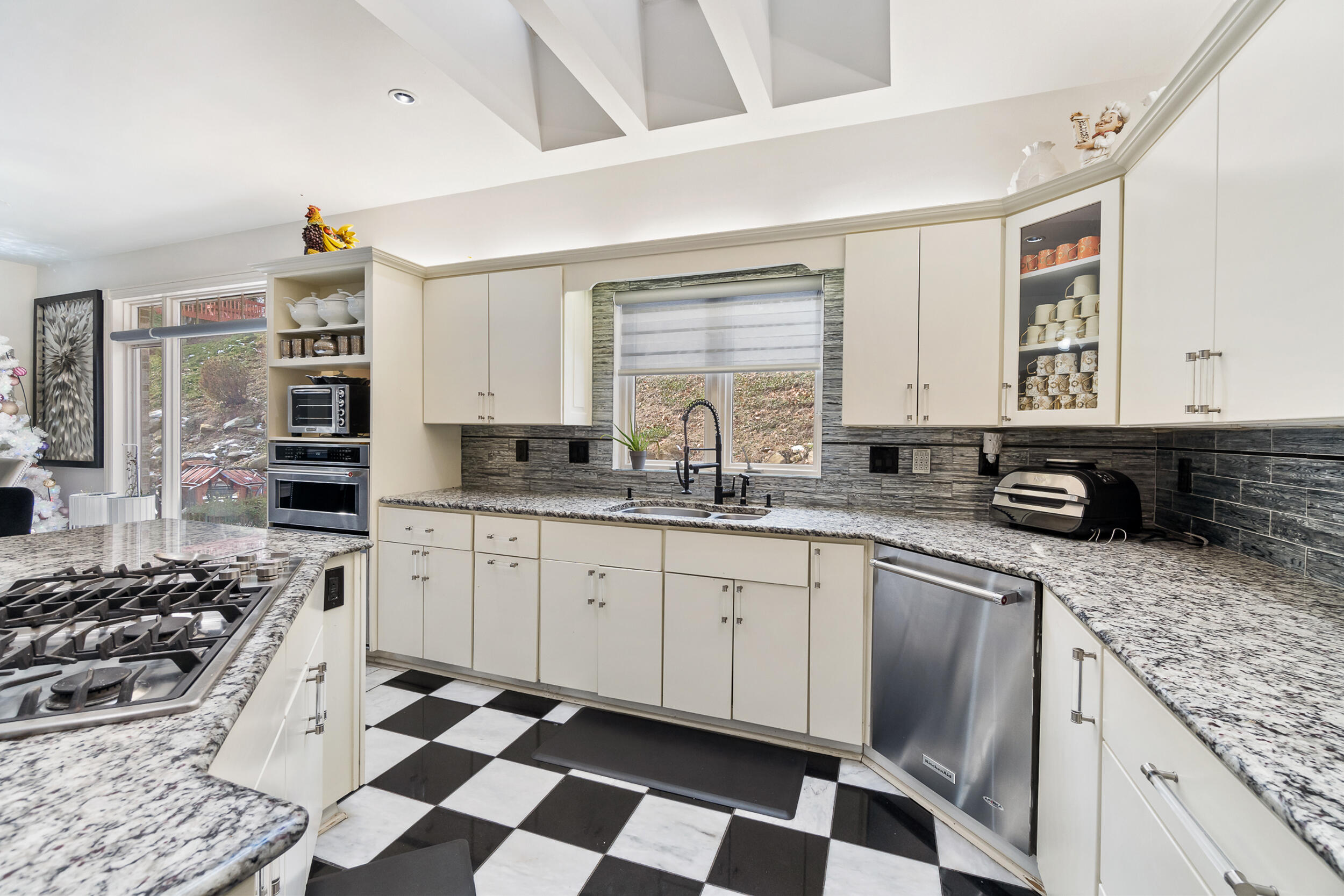 1840 Lexington Boulevard Property Photo 22