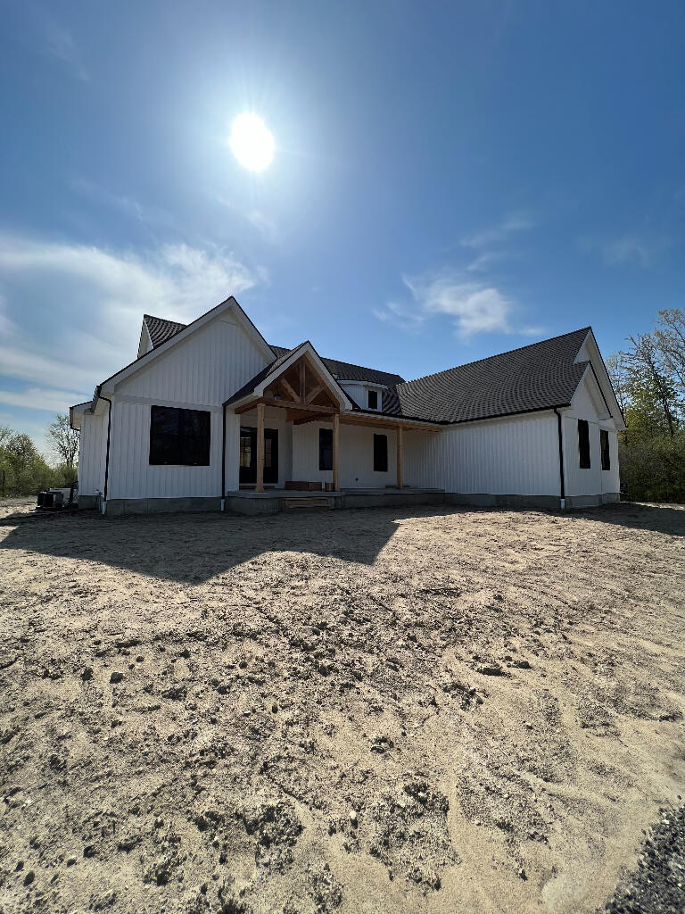 51760 S Foster Road Property Photo 1