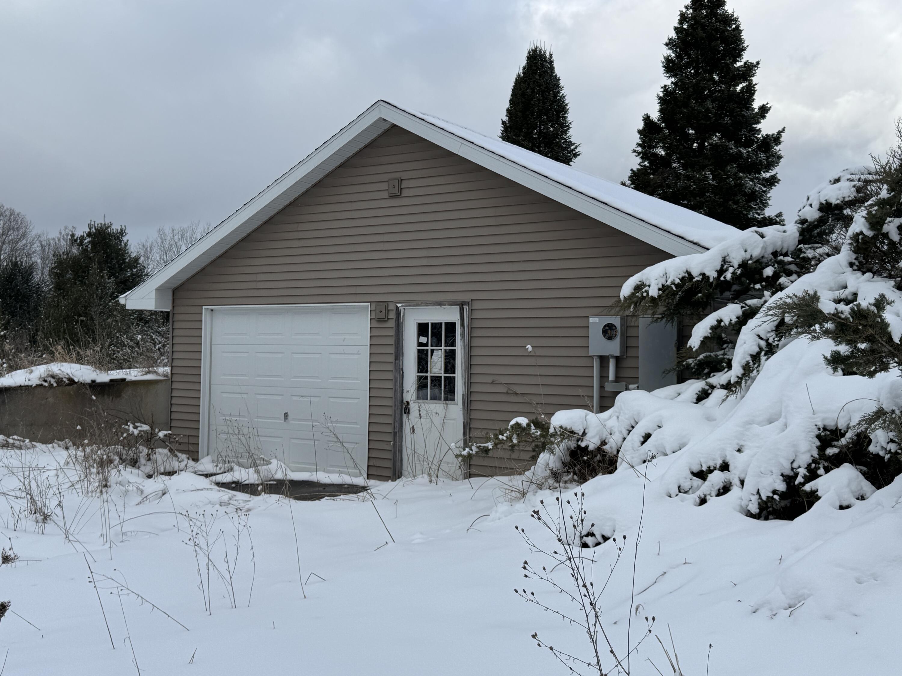 20180 15 Mile Rd Property Photo