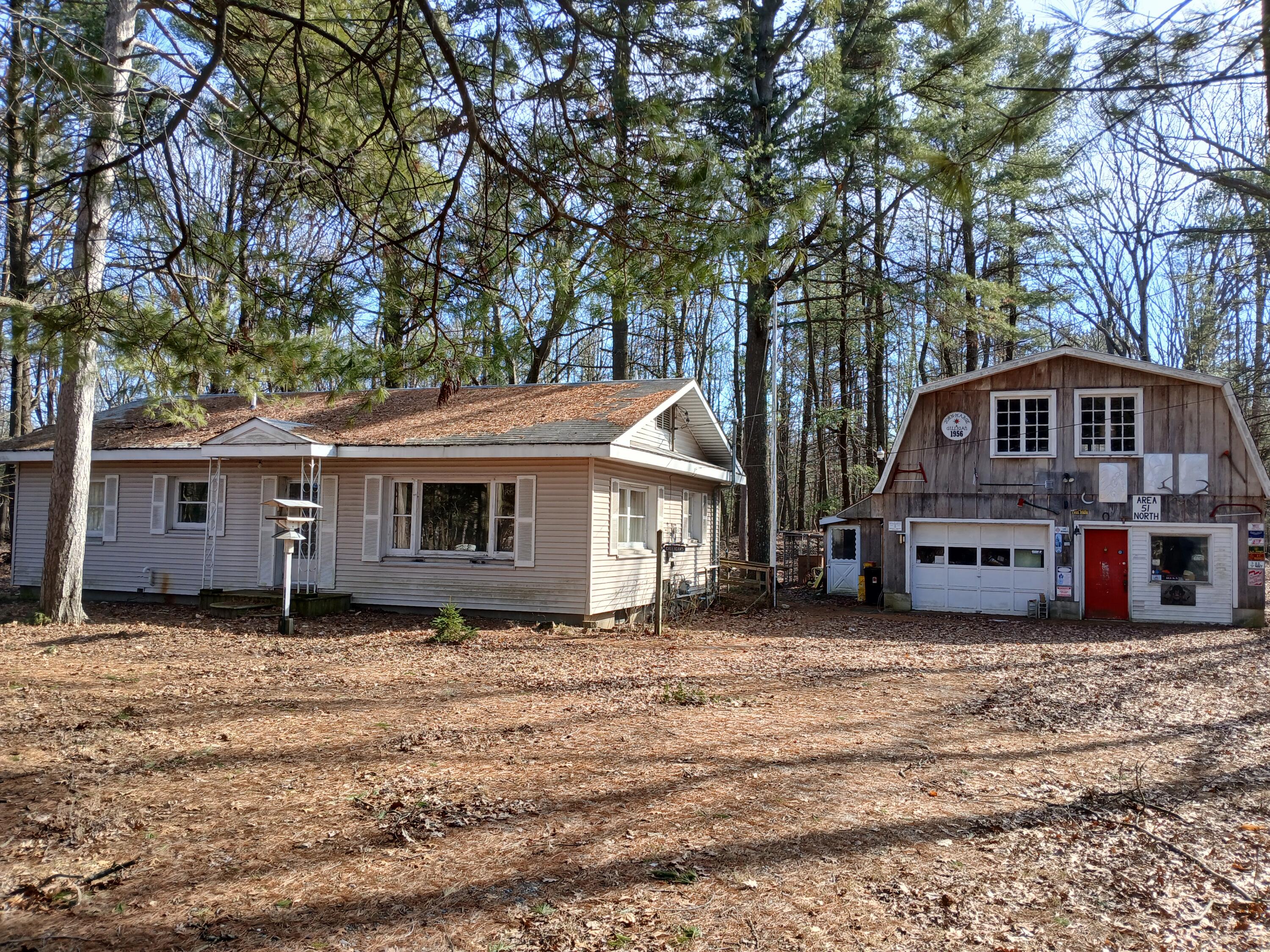 5703 W Decker Road Property Photo 1
