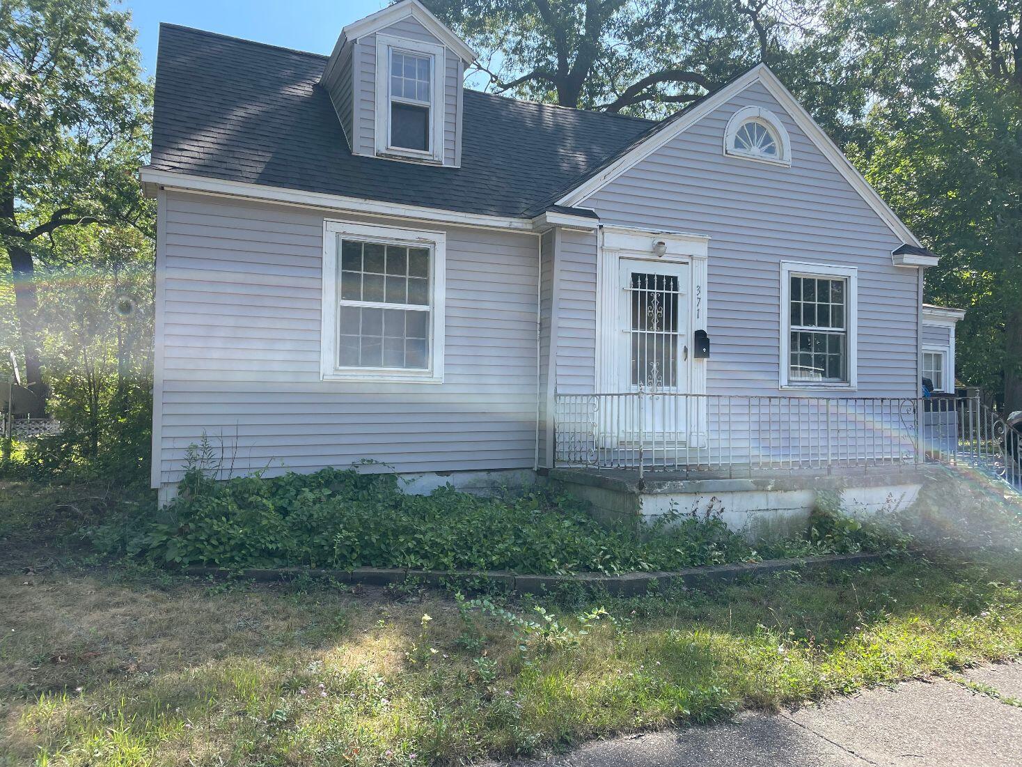 371 E Columbia Avenue Property Photo