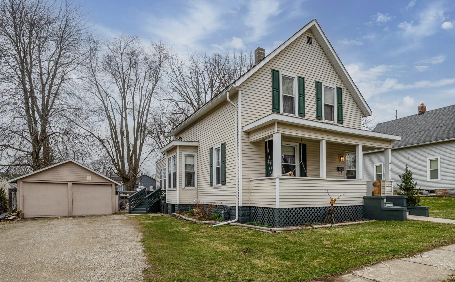 109 Sycamore Street E Property Photo