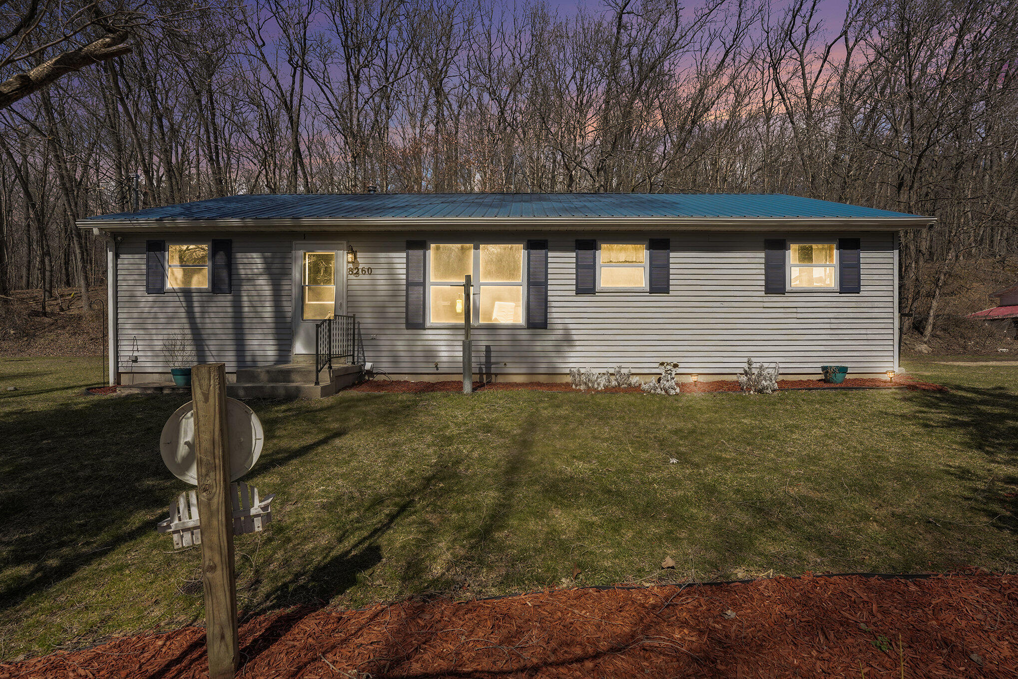8260 Palmer Road Property Photo