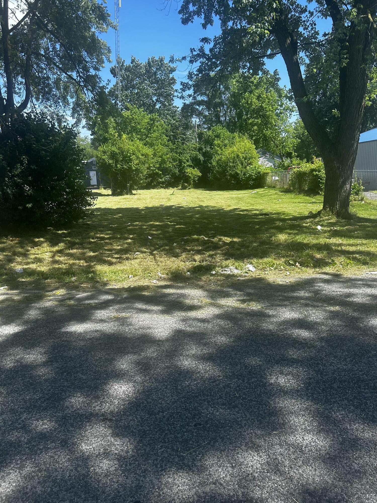 2361 Baldwin Street Property Photo