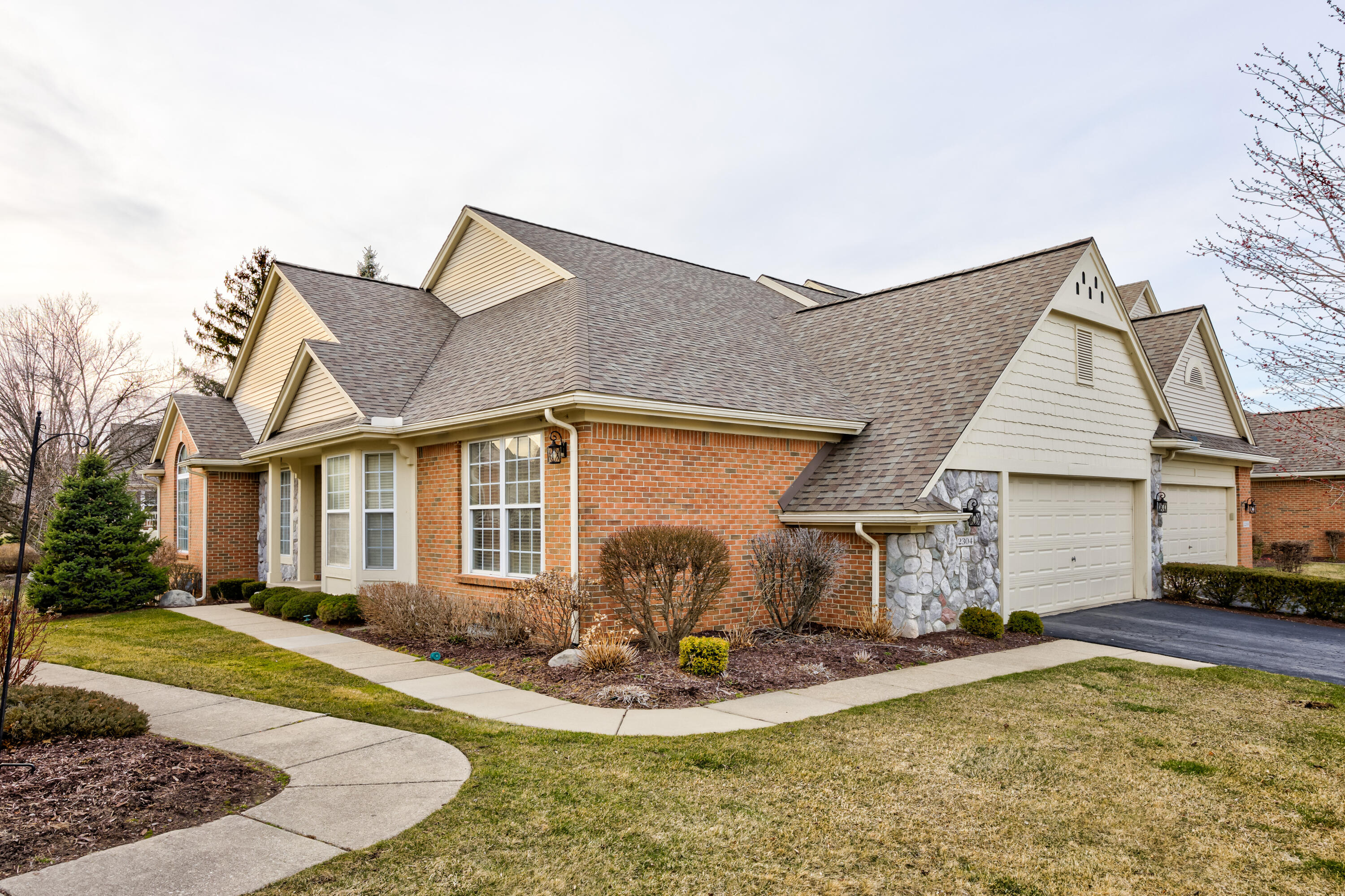 2304 Cleveland Way Property Photo