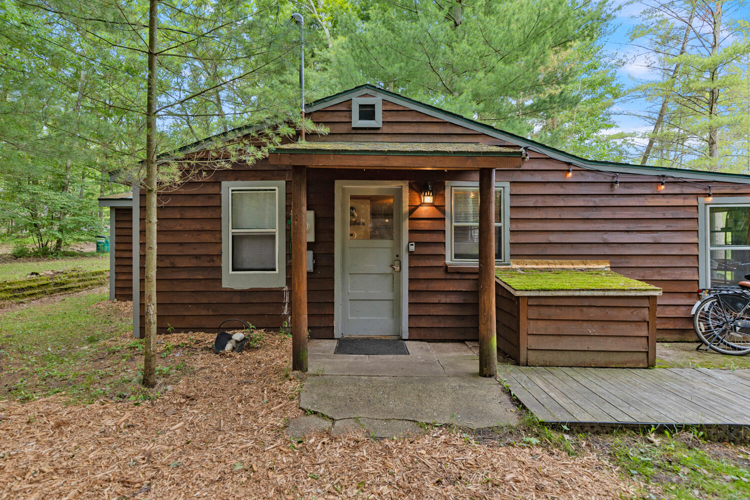 1143 W Channel Street Property Photo