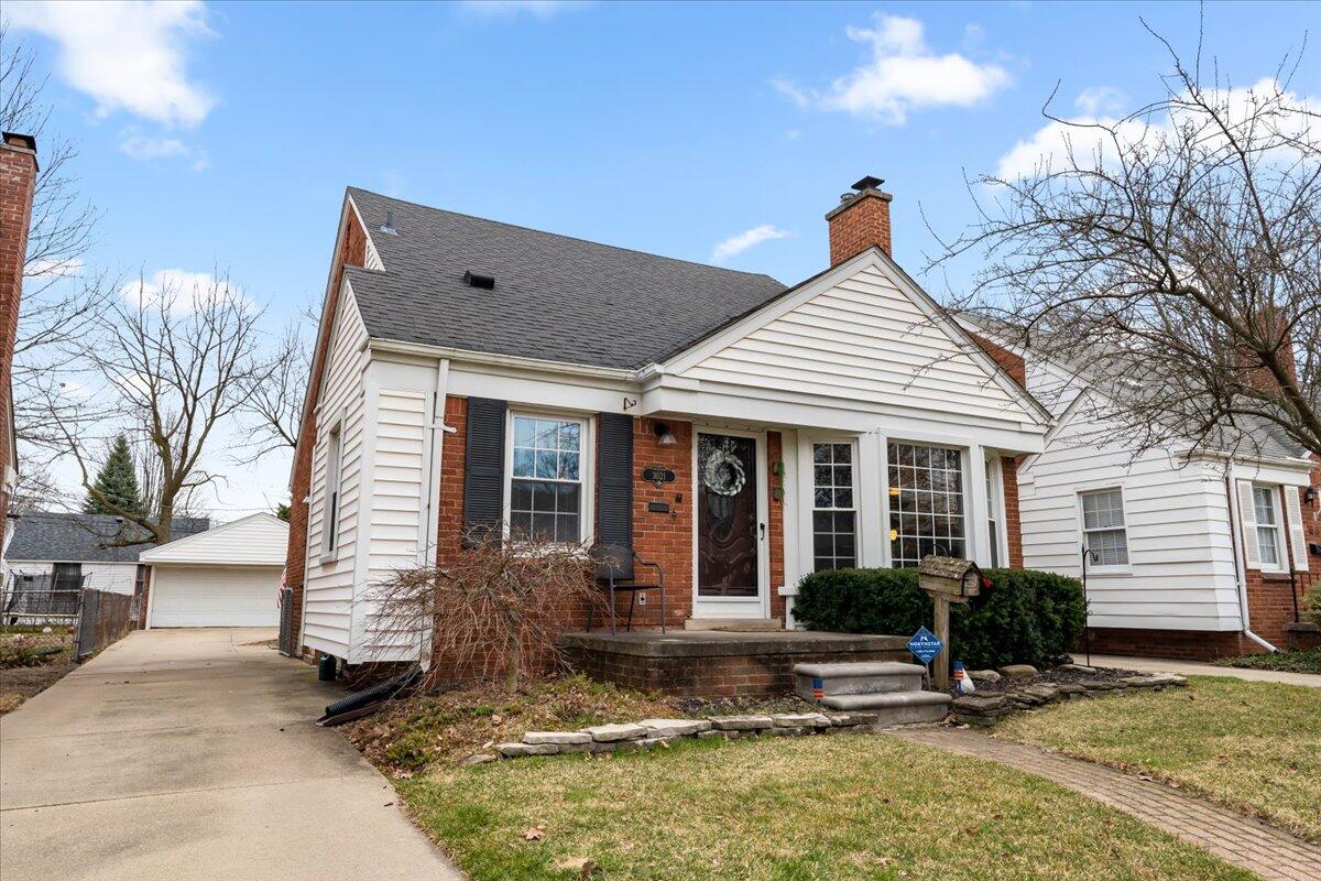 3021 Syracuse Street Property Photo