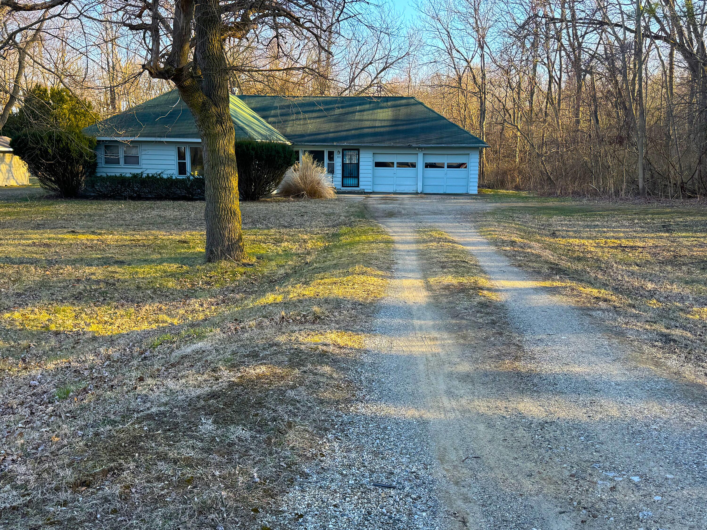 8322 East Road Property Photo