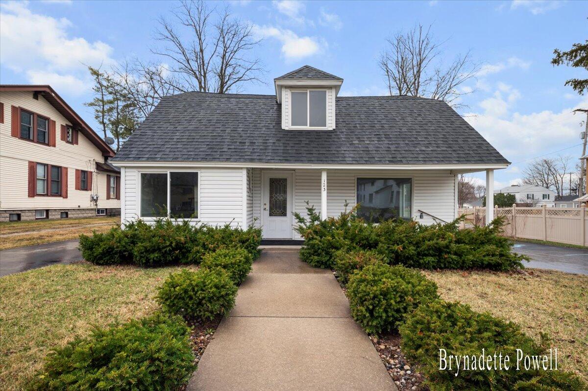 123 S Main Street Property Photo