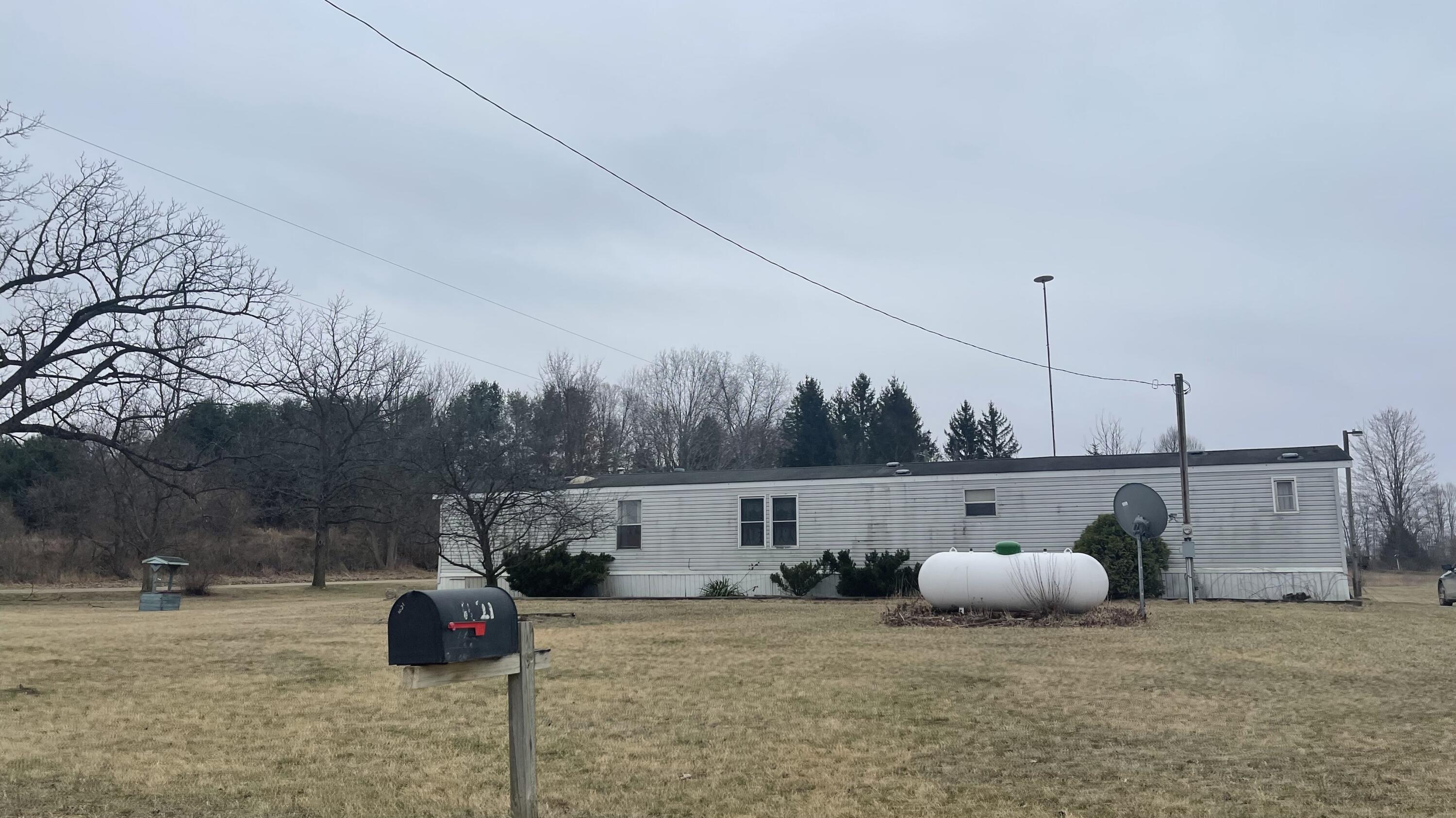 1021 W Hansen Road Property Photo
