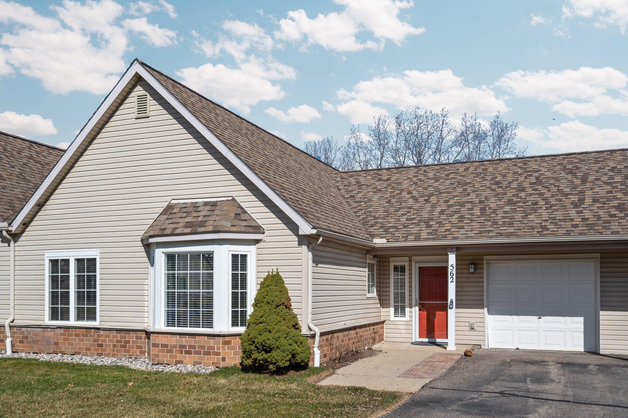 Brecon Village Real Estate Listings Main Image