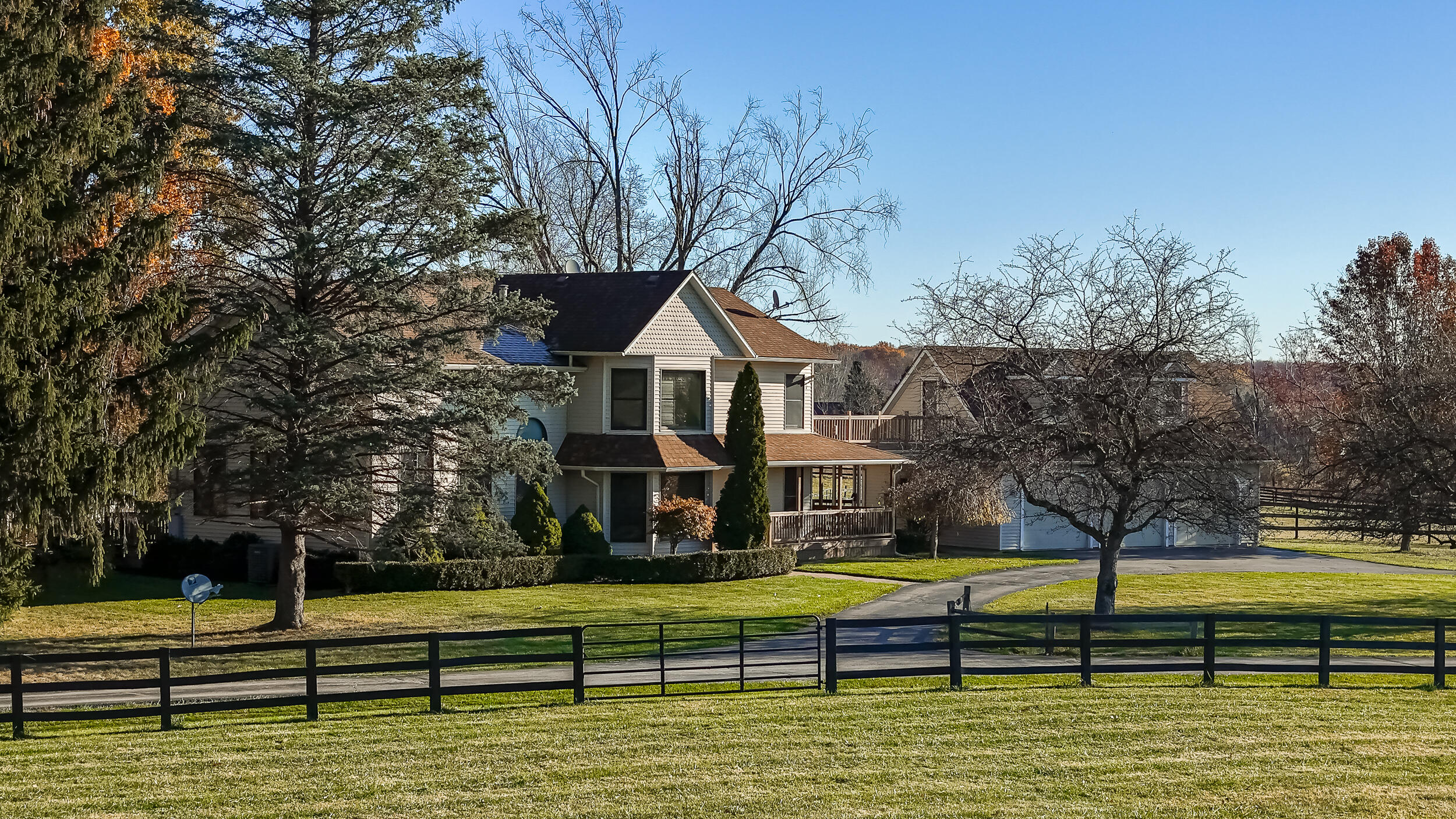 Goodrich Vlg Real Estate Listings Main Image