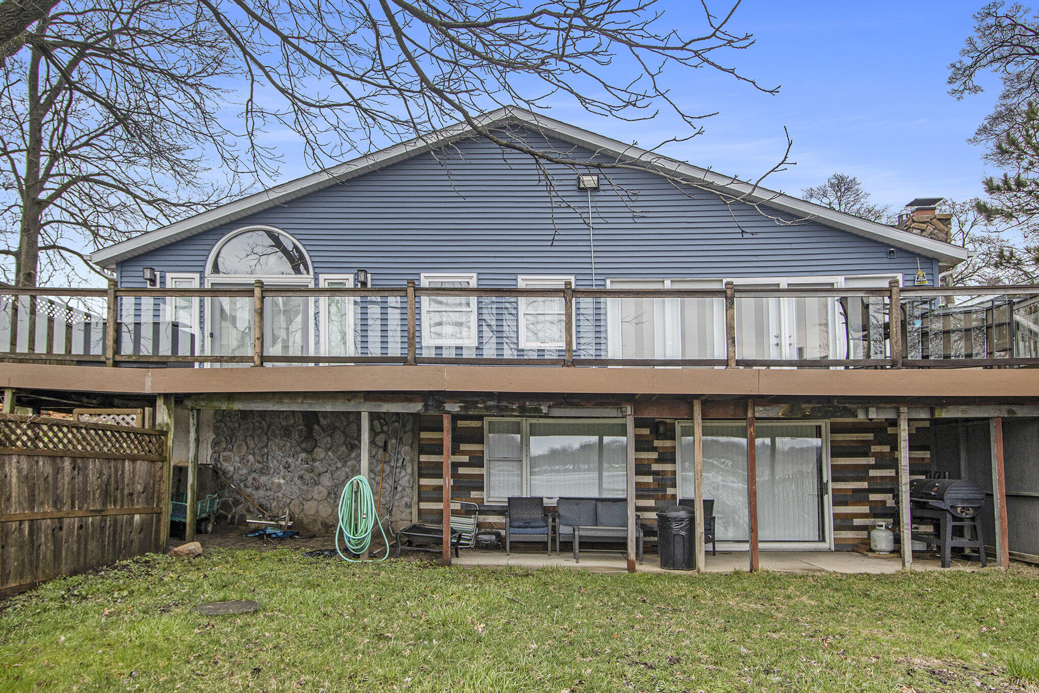 12380 Bair Lake Street Property Photo