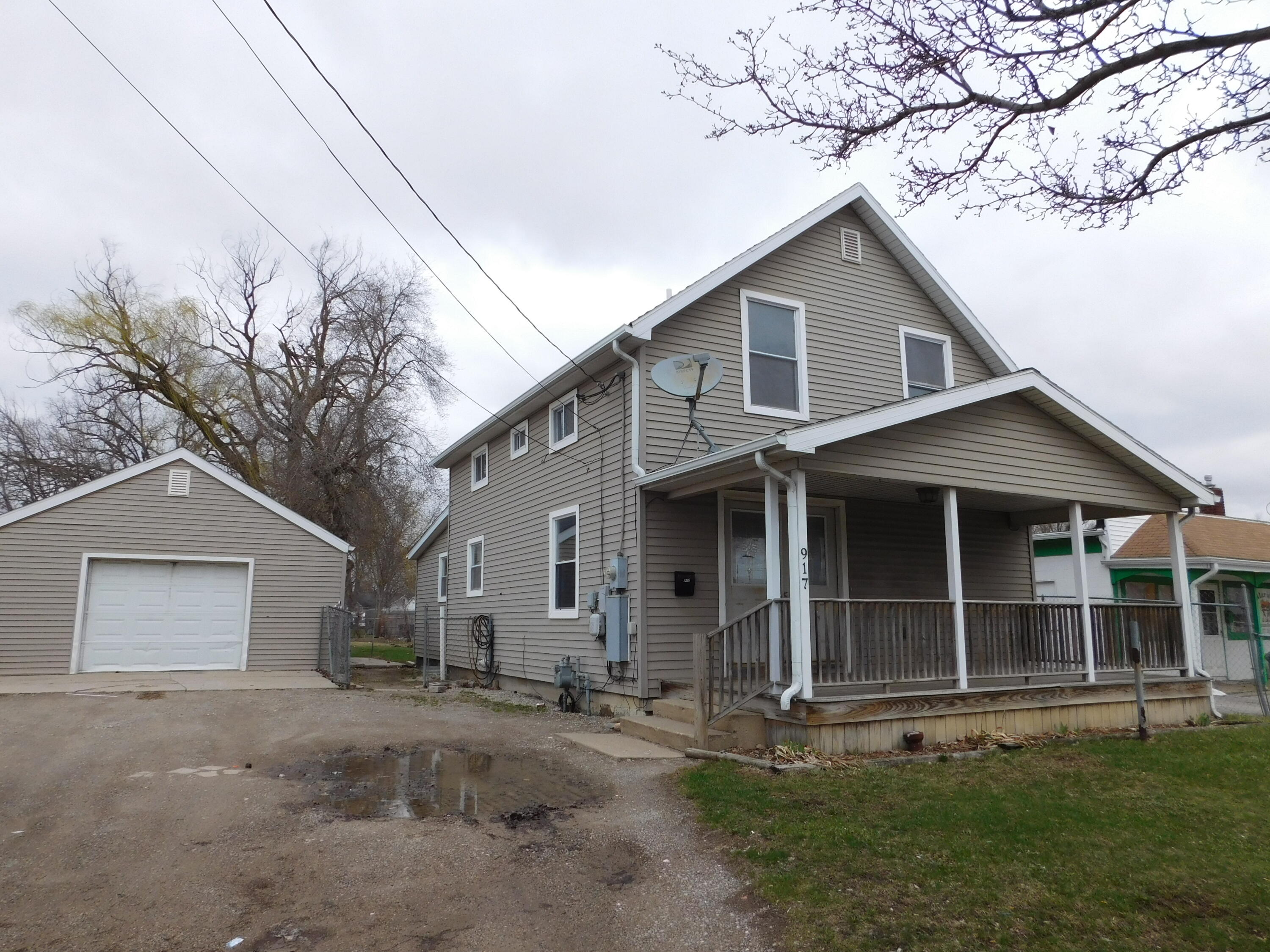 917 E Beecher Street Property Photo