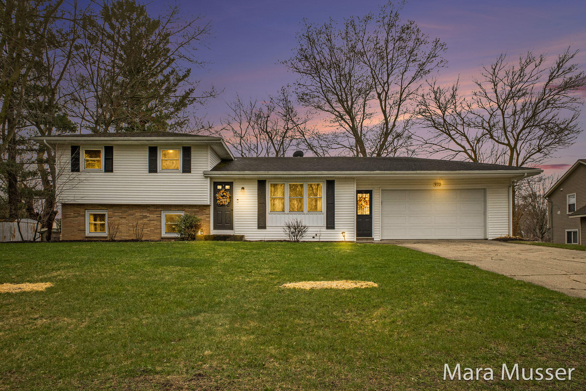 970 Meadow Lane Property Photo