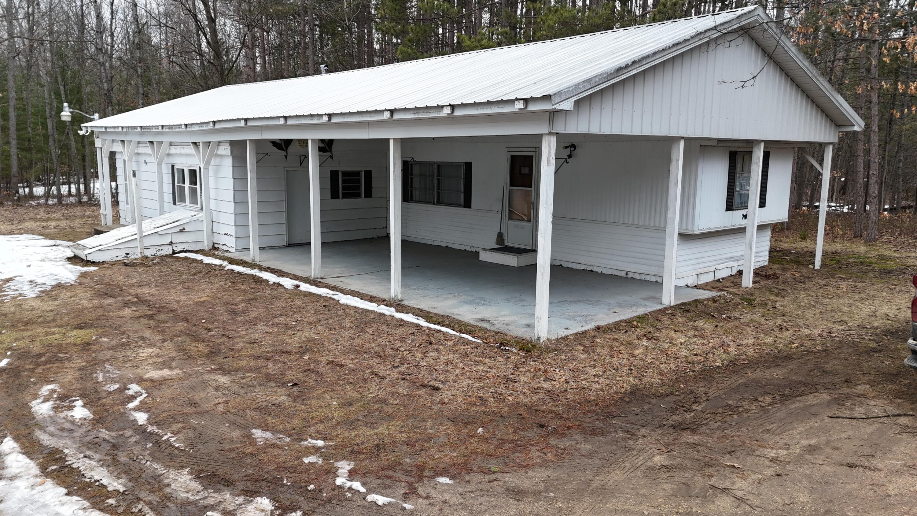 6780 N High Bridge Road Property Photo