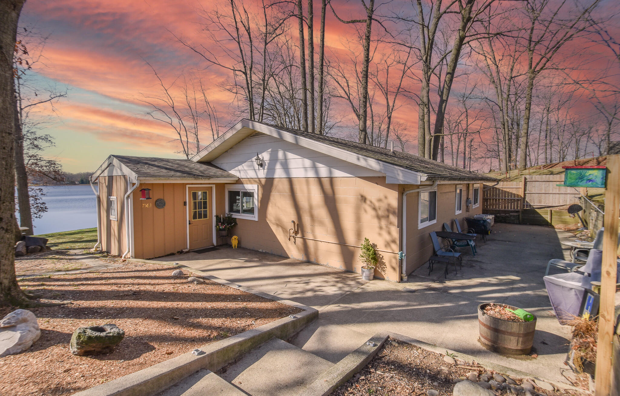 7563 Popple Lane Property Photo