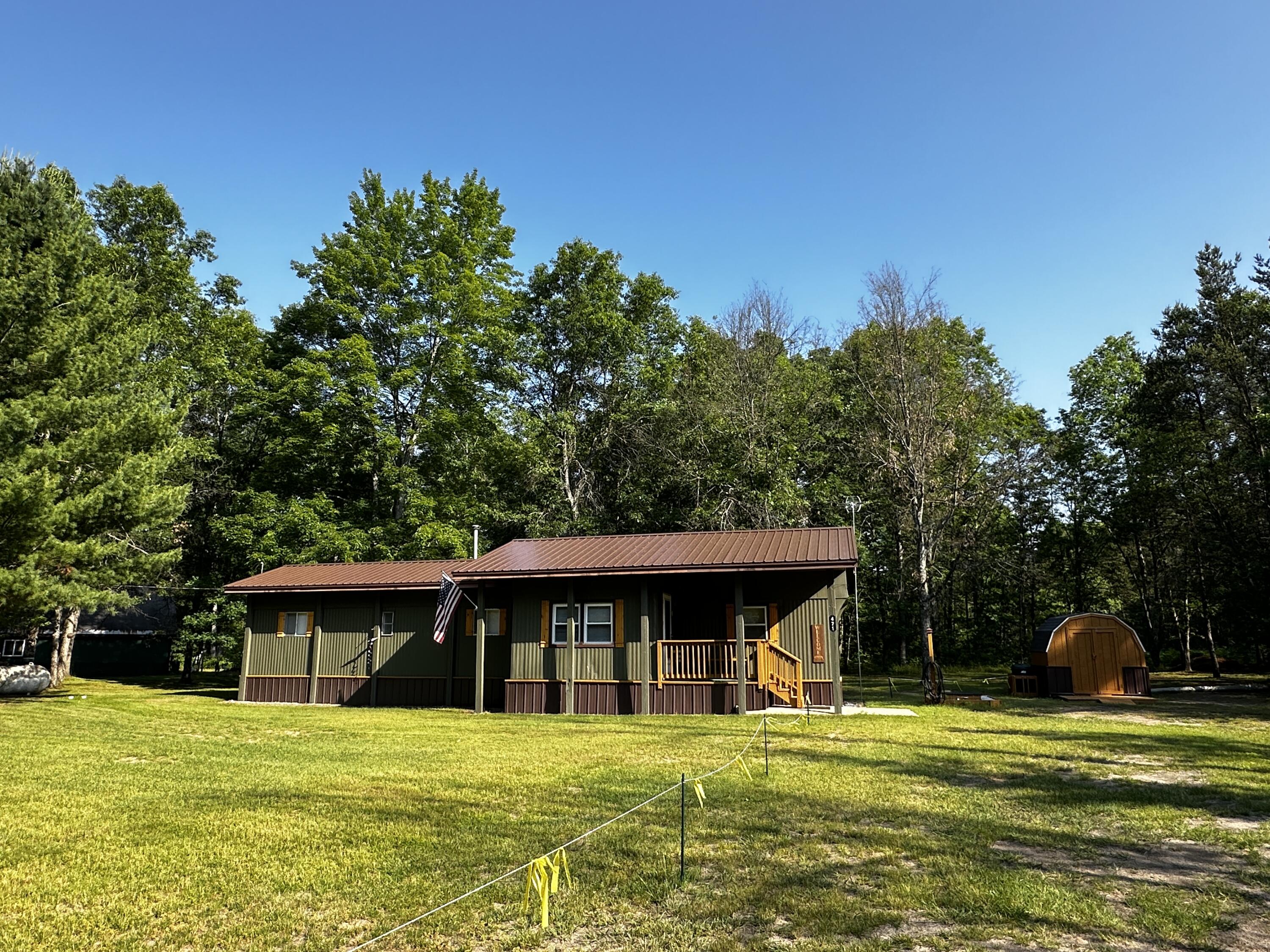 471 W 4 Mile Road Property Photo